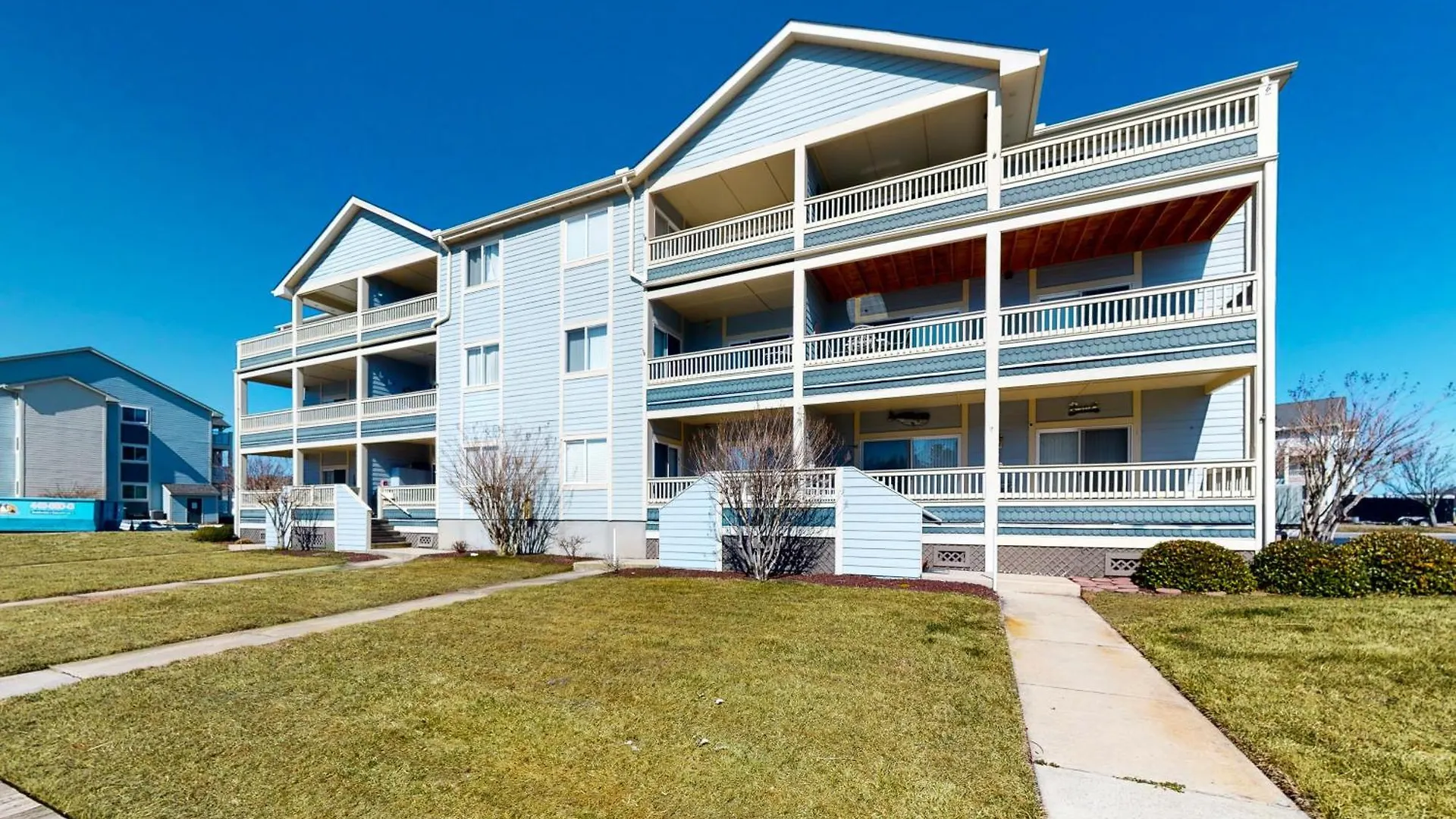 Baywatch Iii Apartment