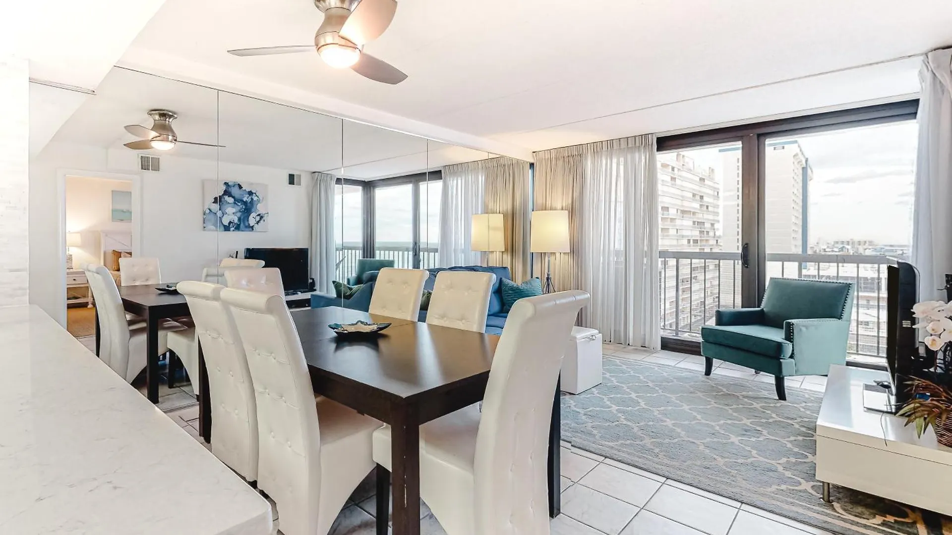 Sea Watch V Holiday home