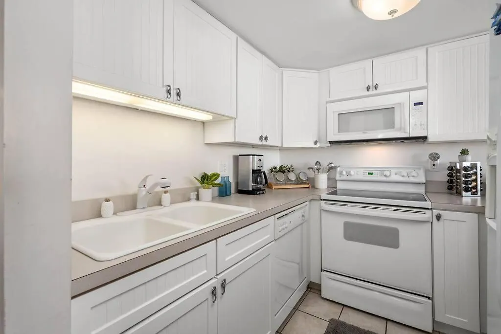 Fountainhead-ocean View Pool Sleeps 4 *