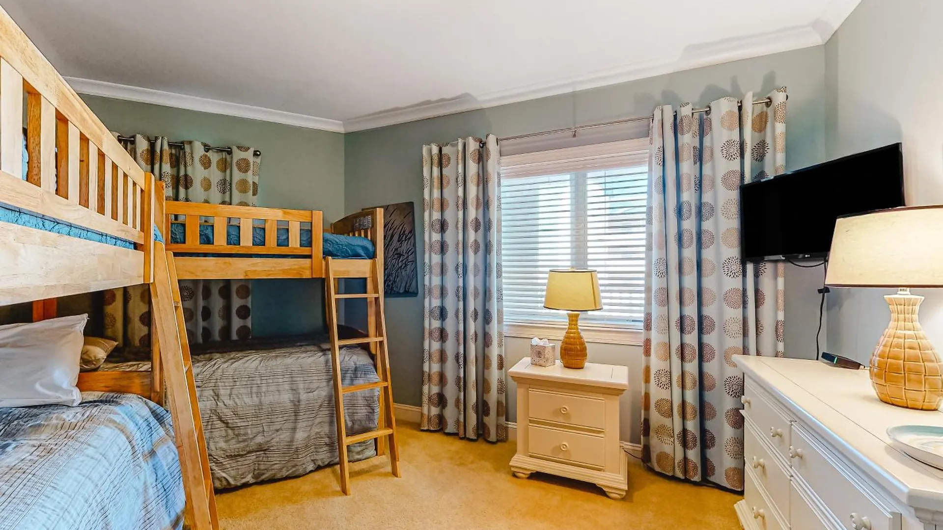 The Meridian Ocean City