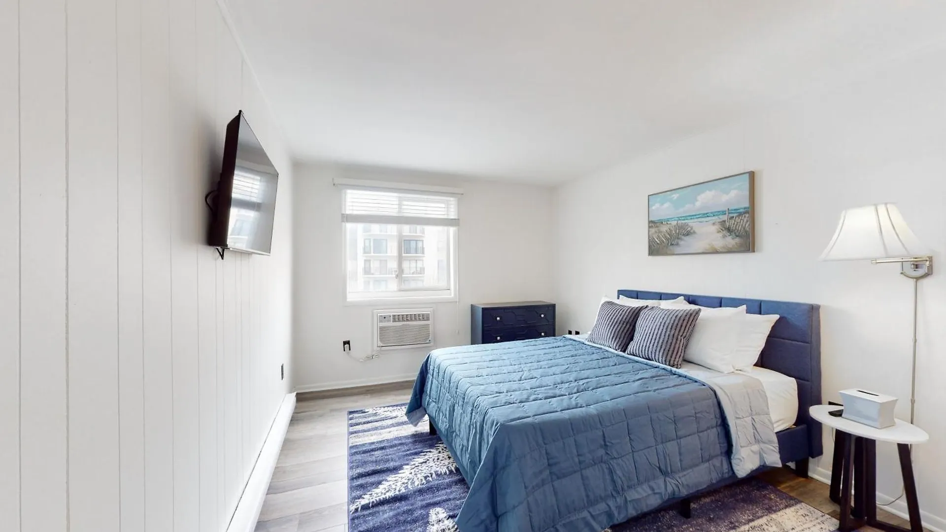 Colonial 305 Ocean City
