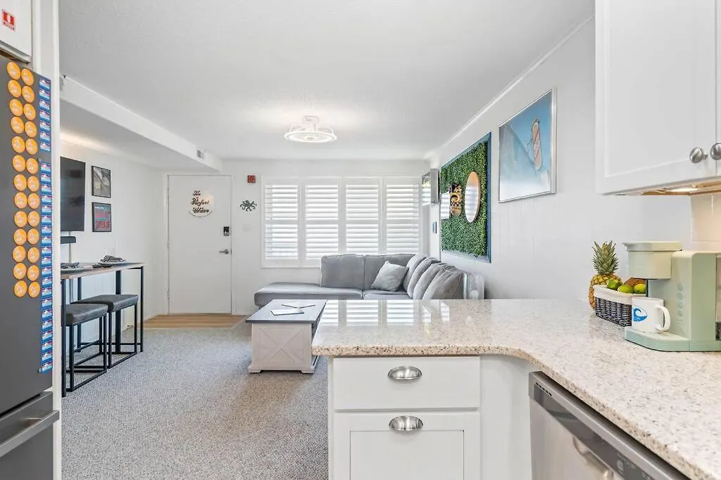 Apartment Perfect Wave-100 Steps To Sleeps 4 *