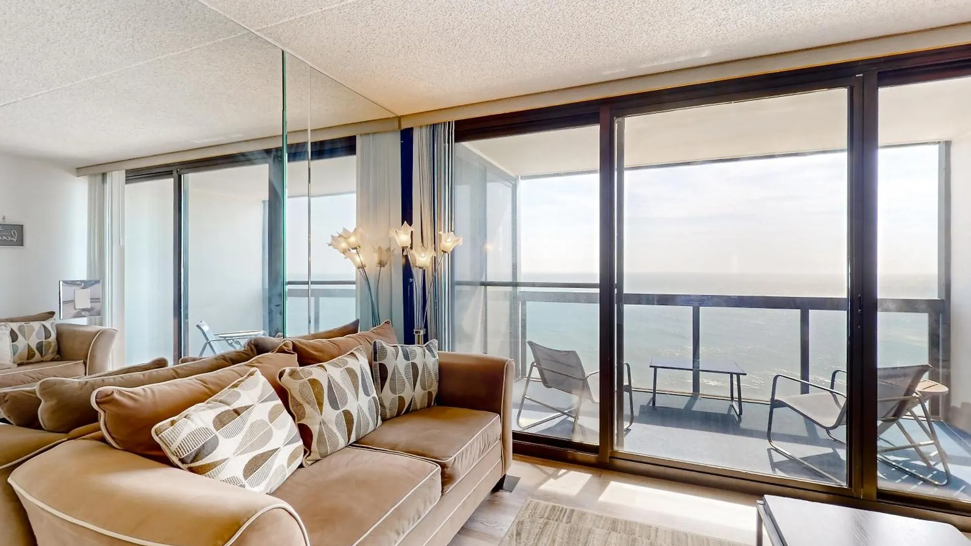 Golden Sands 1708 Apartment *