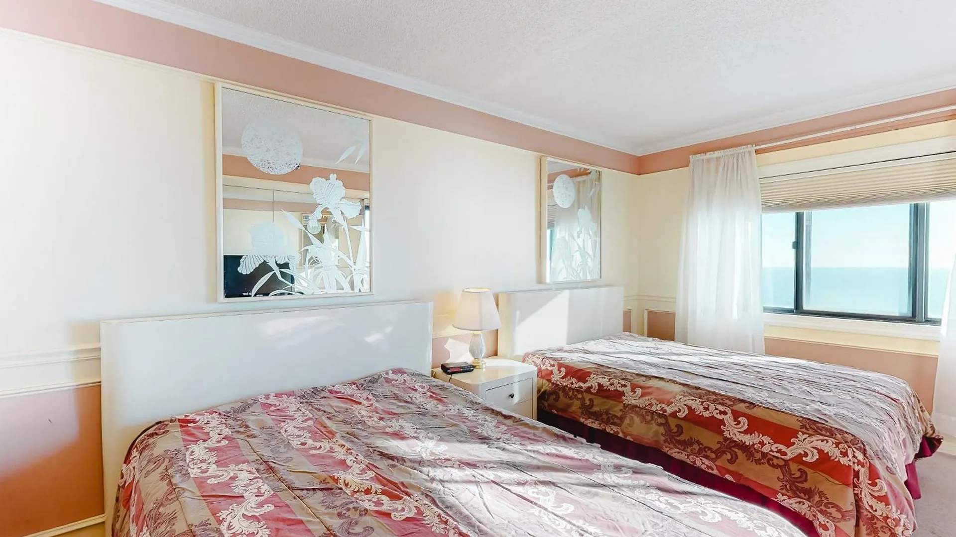 Plaza Ii Hotel *