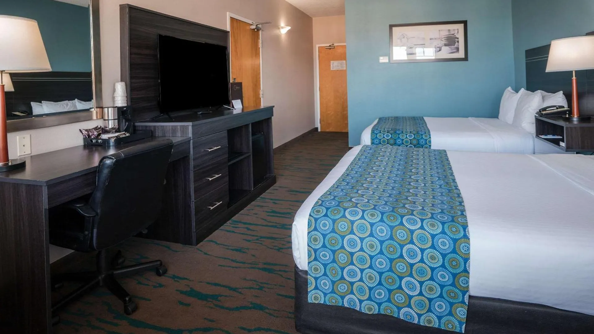 Gateway & Suites, Ascend Collection 2*
