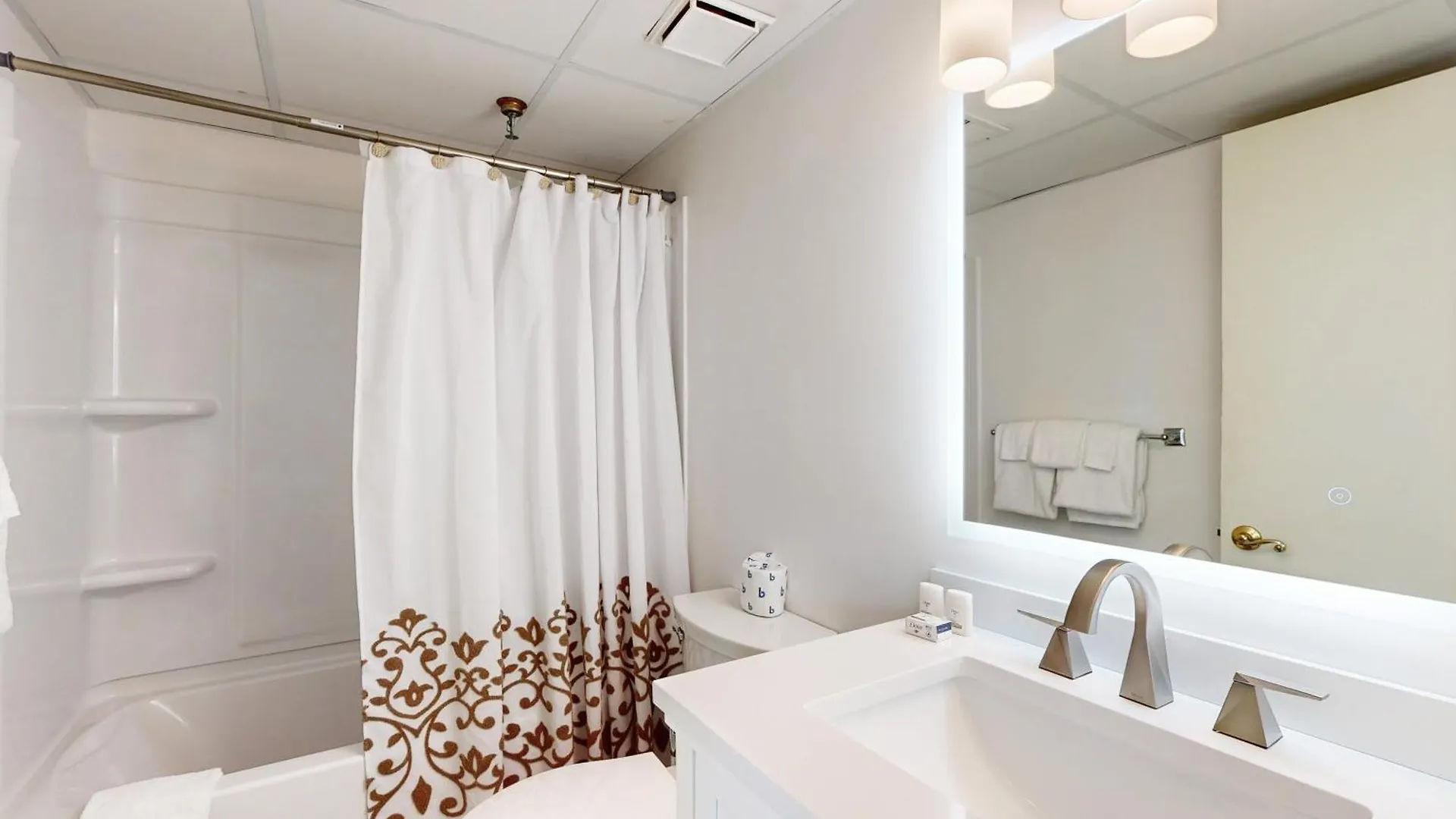 Waikiki Apartment Ocean City