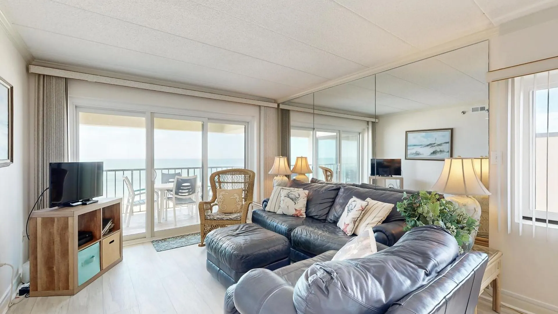 Waikiki Apartment