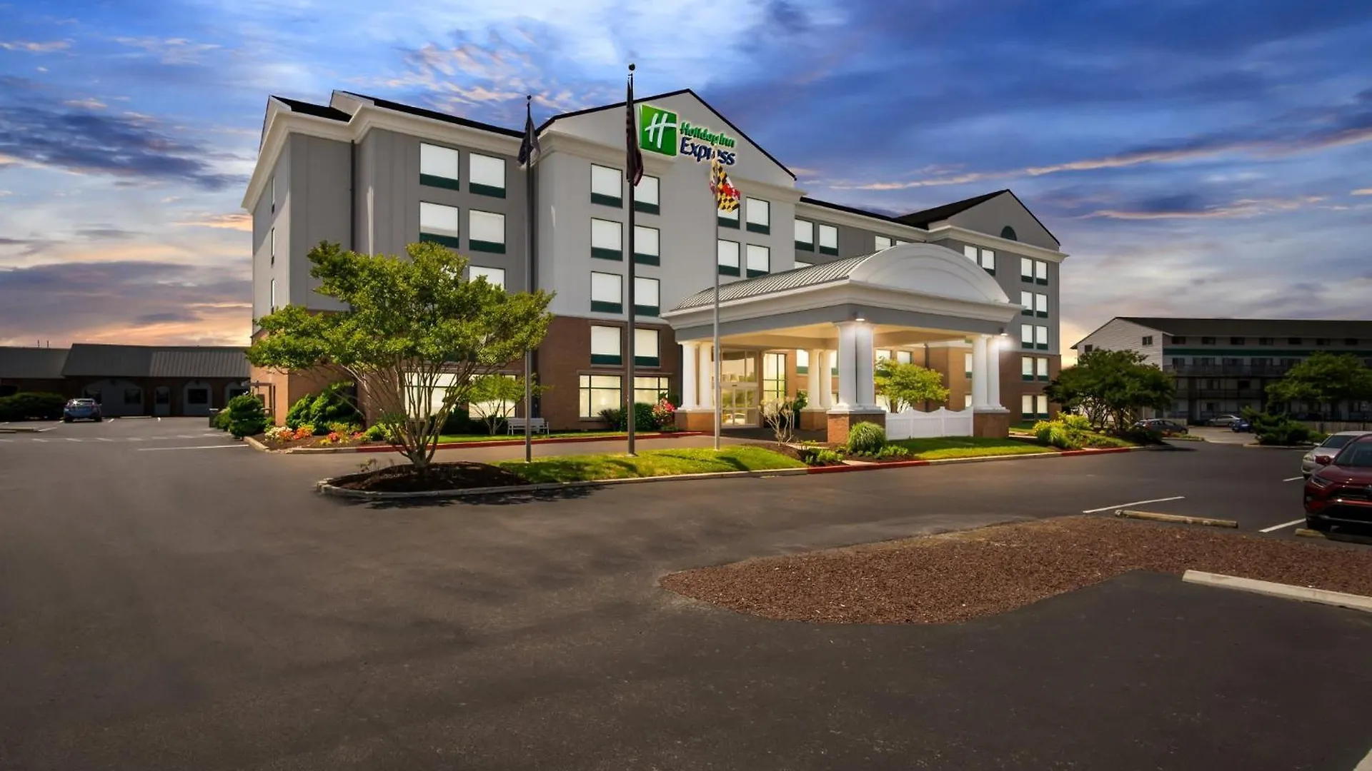 Express & - Ocean By Ihg 3*
