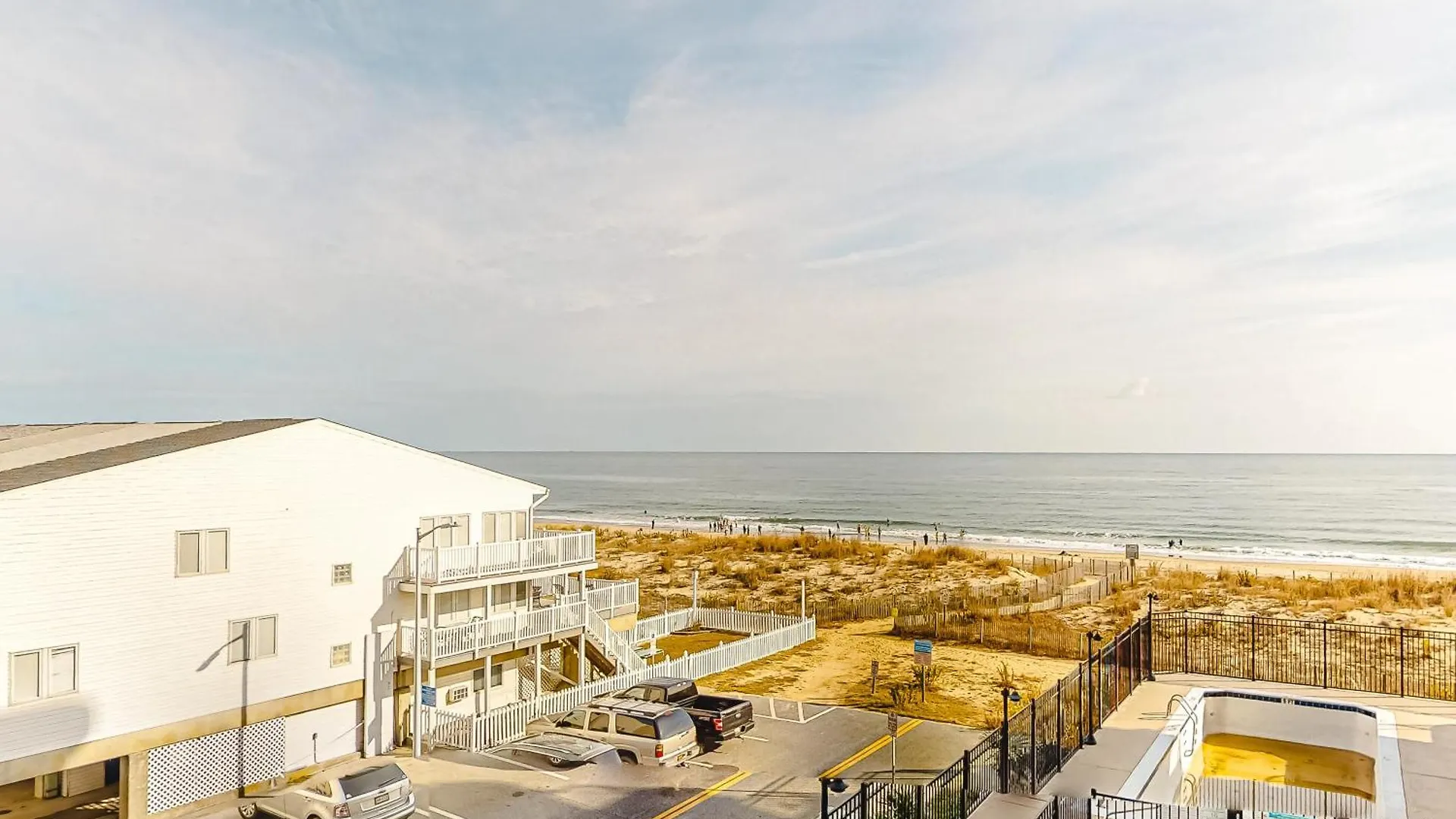 Summer Iv Hotel *