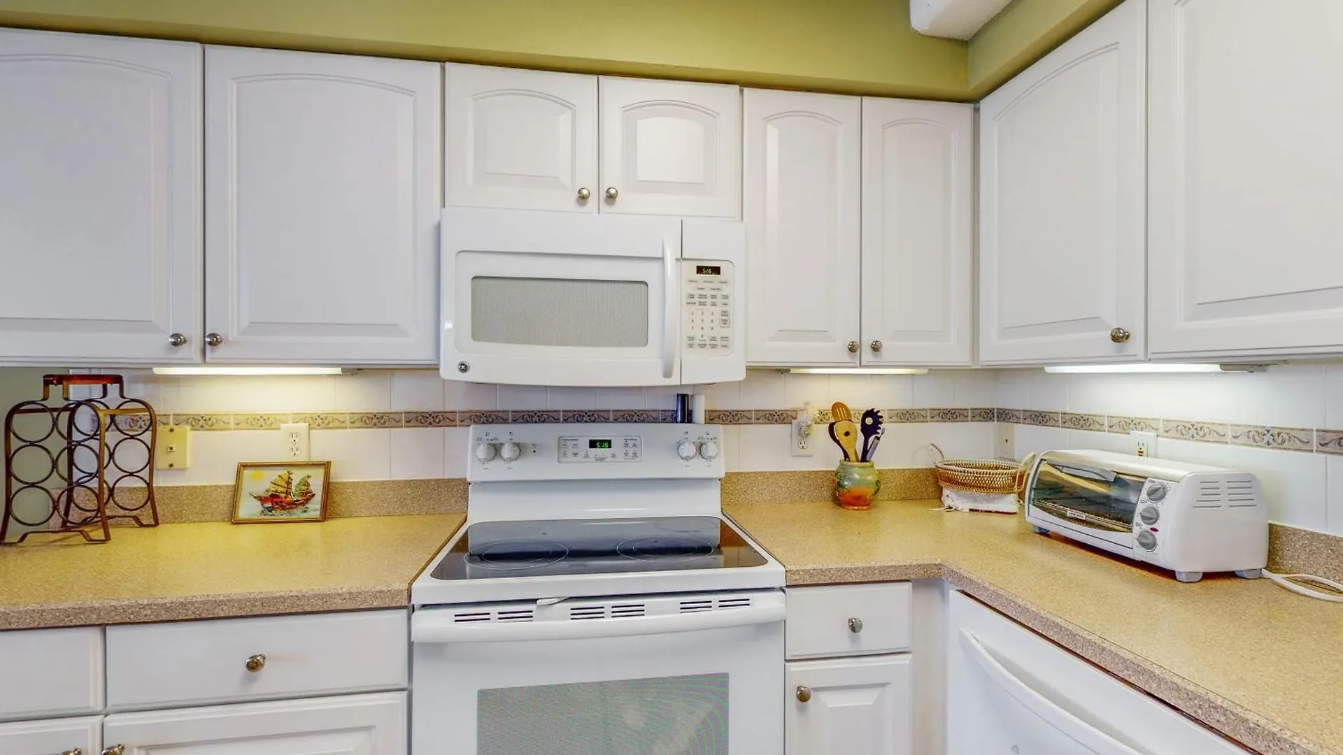 Carousel 2105 Apartment *