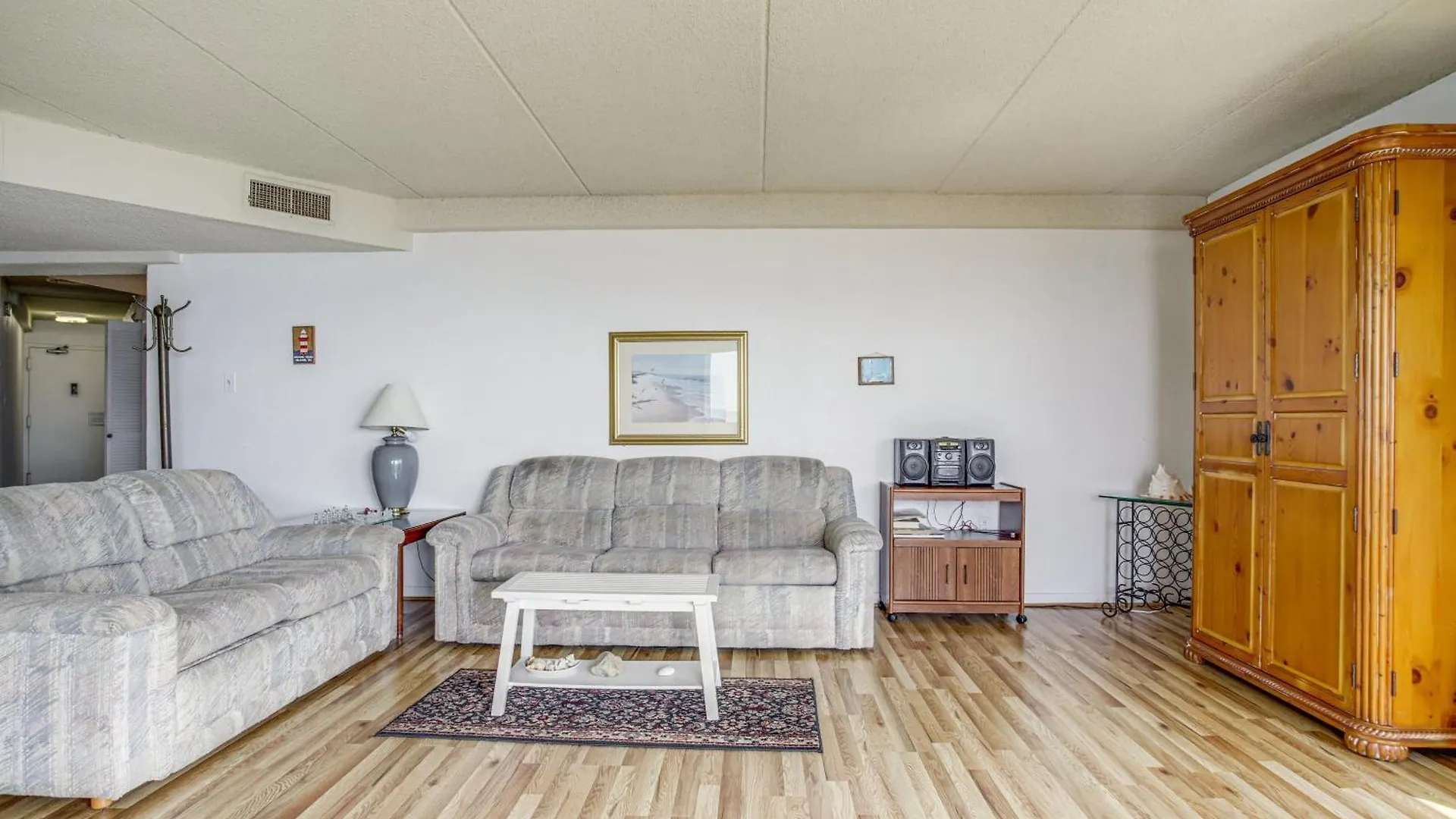 With Balcony And Direct Beach Access! * Ocean City