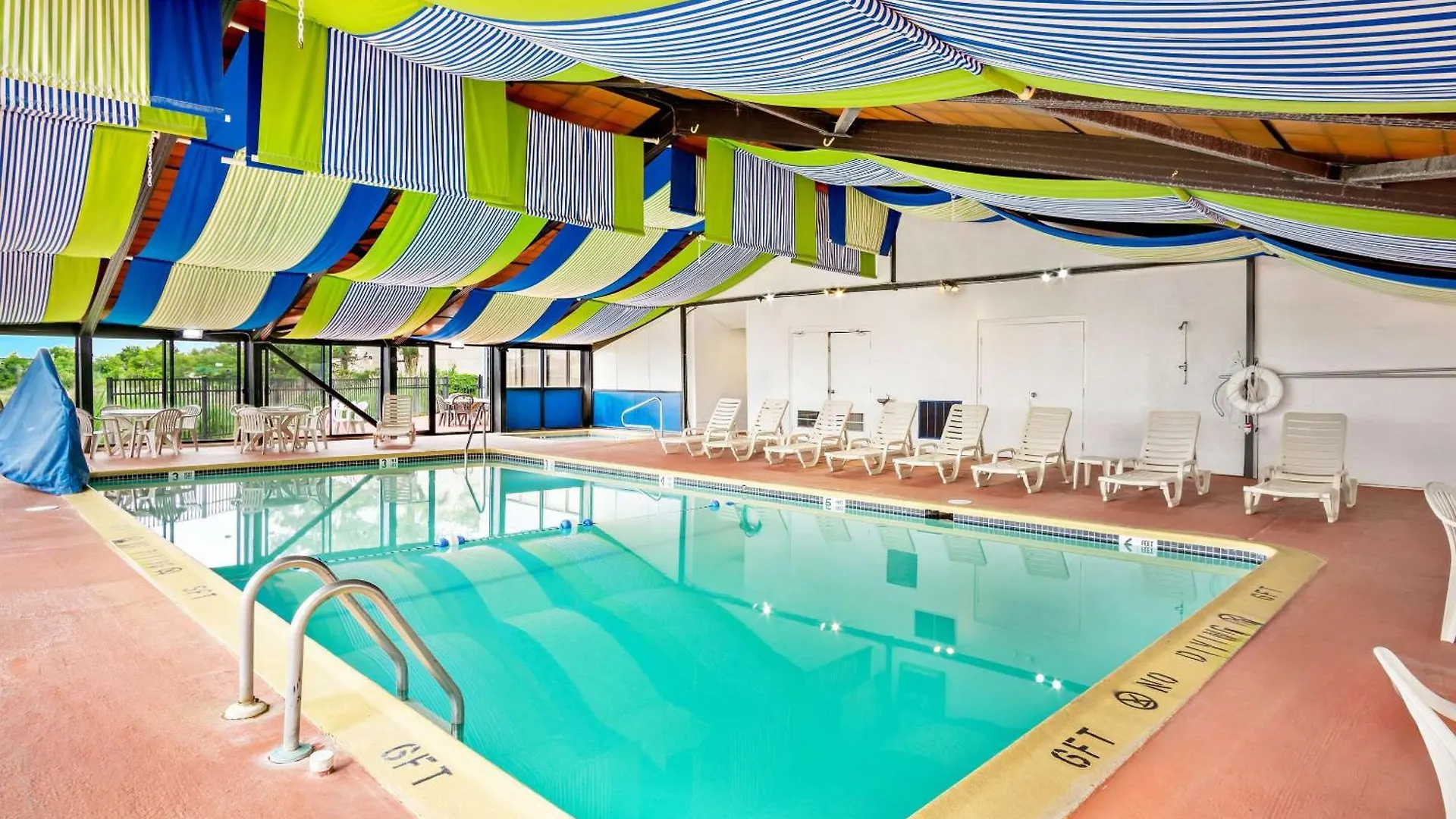 Comfort Gold Coast Inn 2*