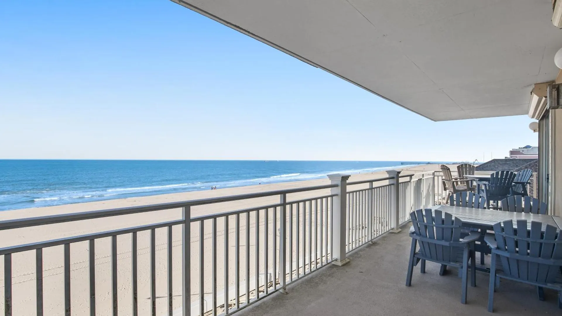 Oceans Mist 501 Apartment