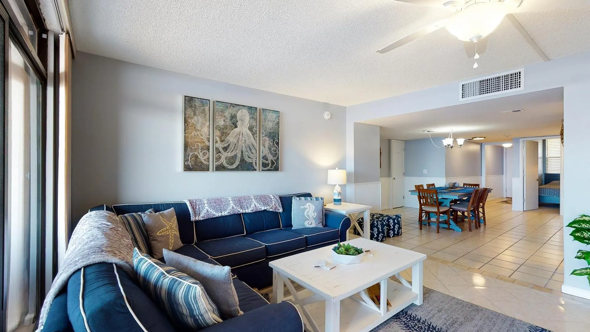 Fountainhead Towers 906 Apartment *