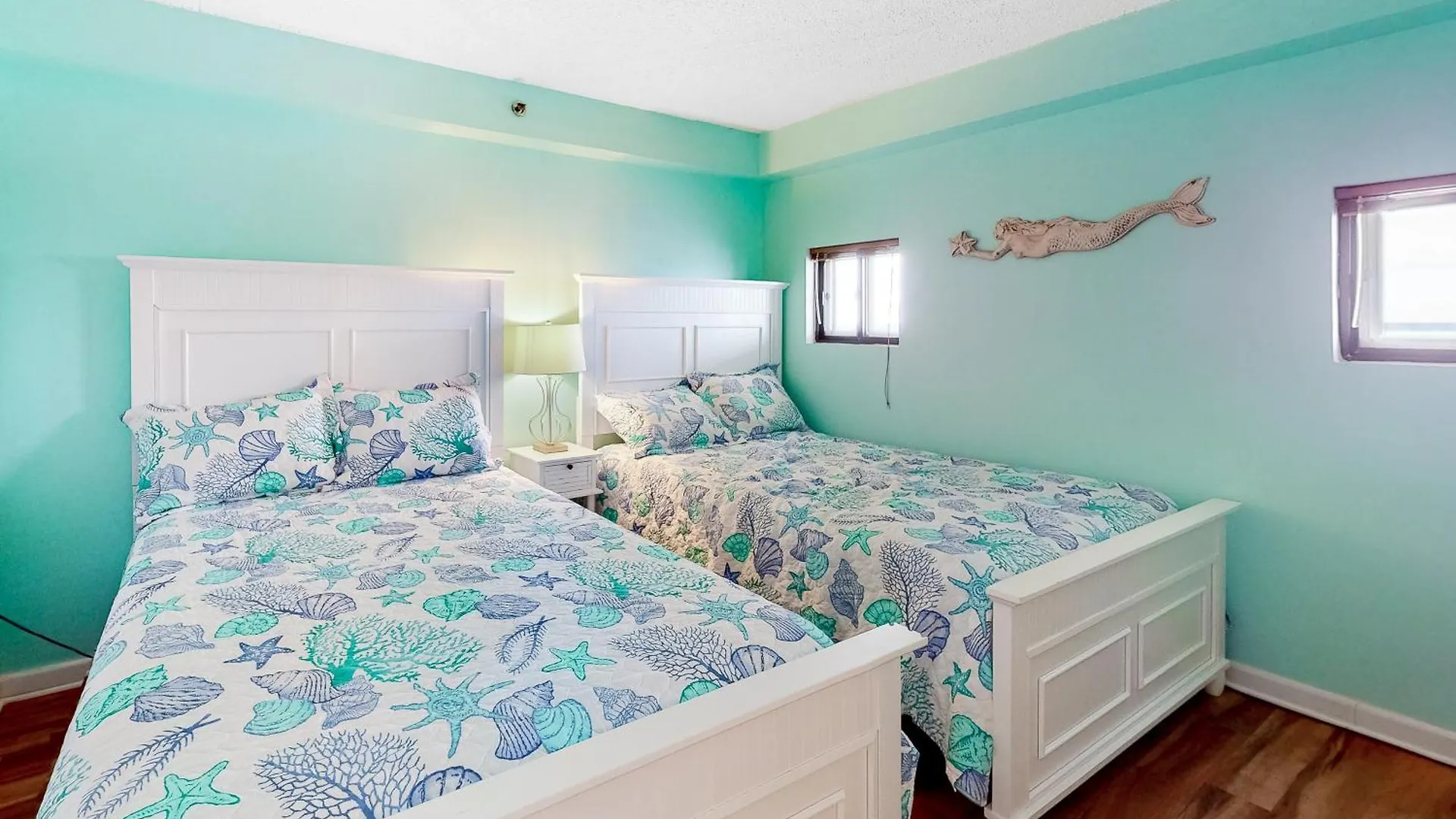 Apartment Carousel 1603
