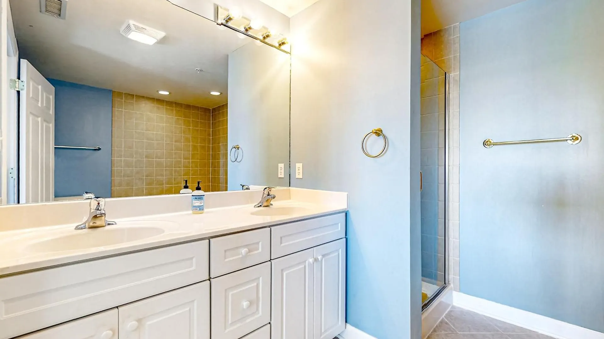 Sunset Pointe 402