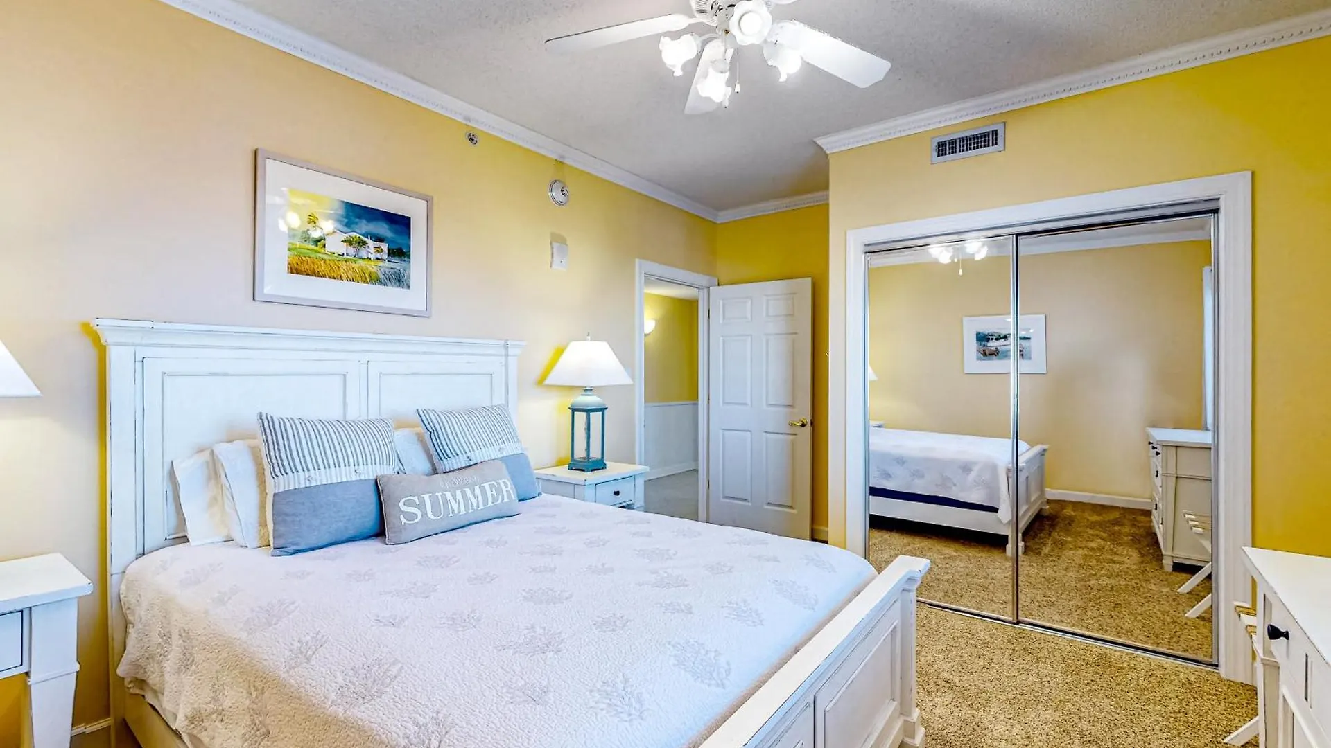 Sunset Pointe 402 Apartment