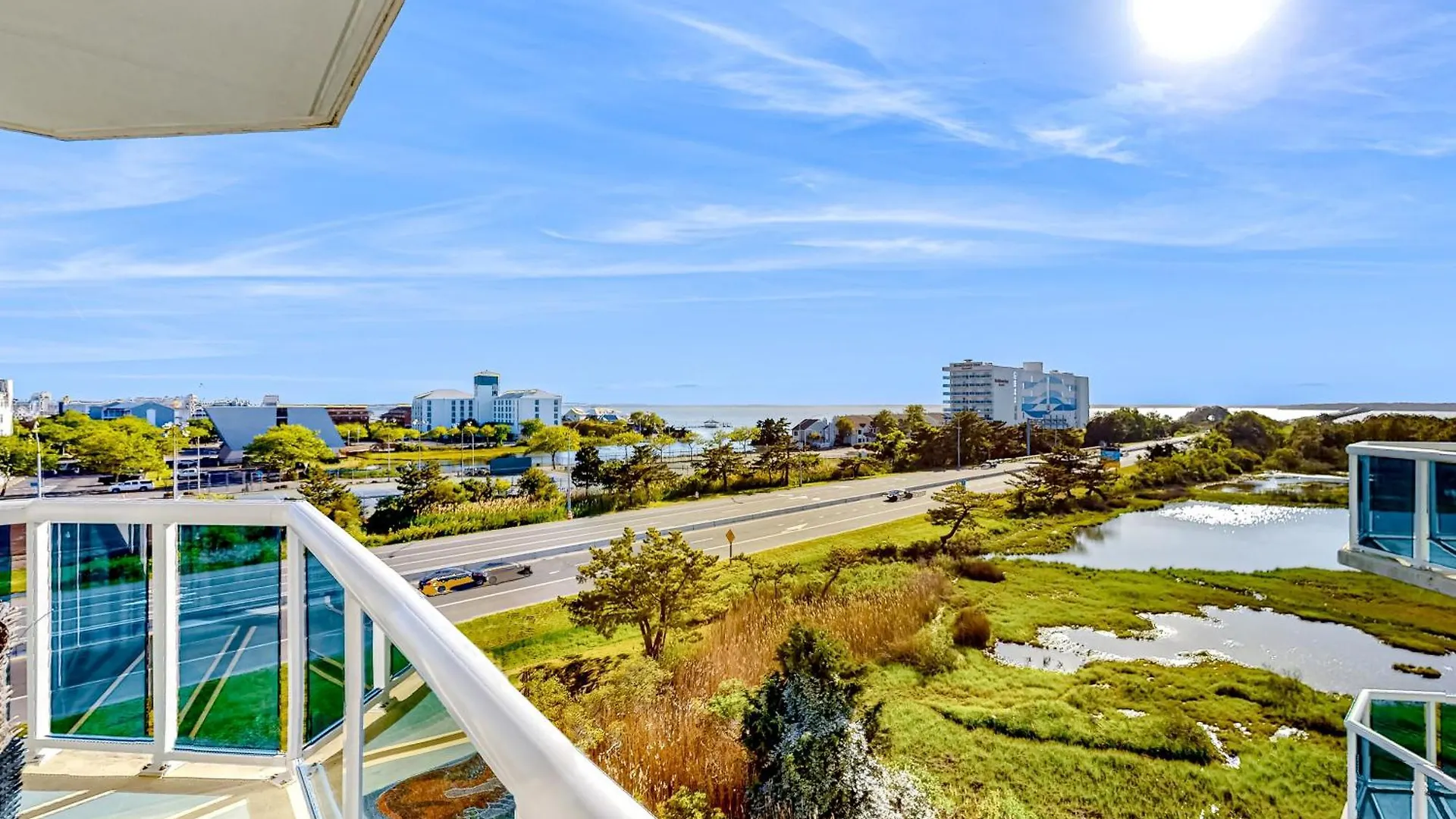 Sunset Pointe 402 Apartment *