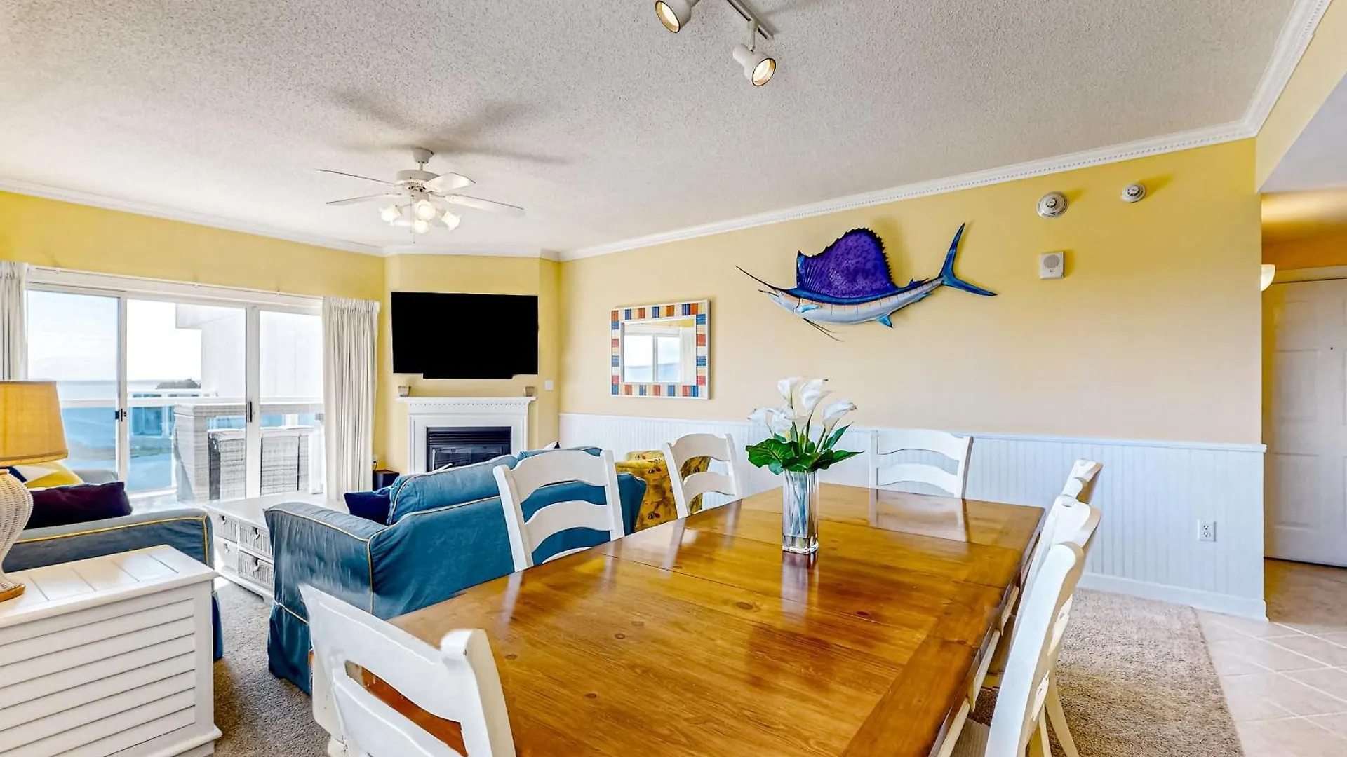 Sunset Pointe 402 Apartment