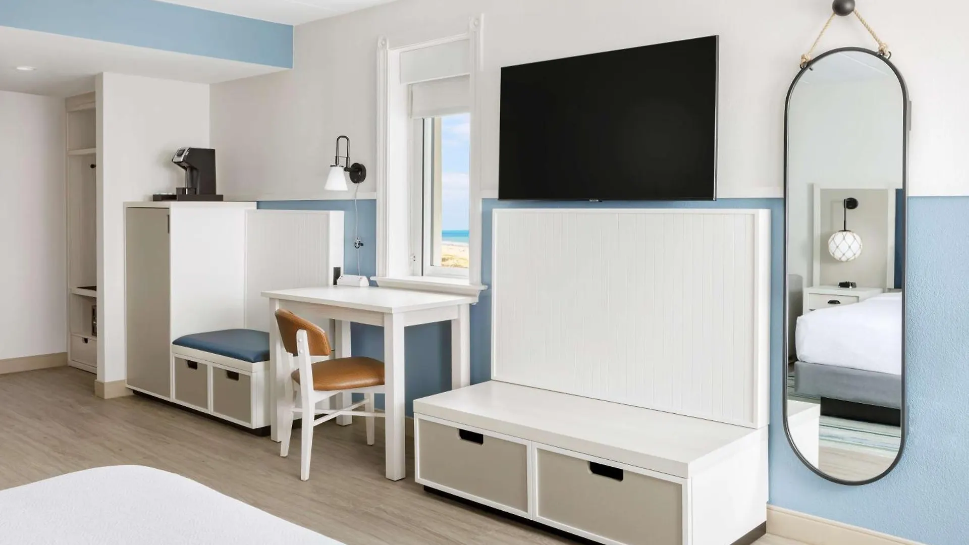 מלון Hilton Garden Ocean Oceanfront