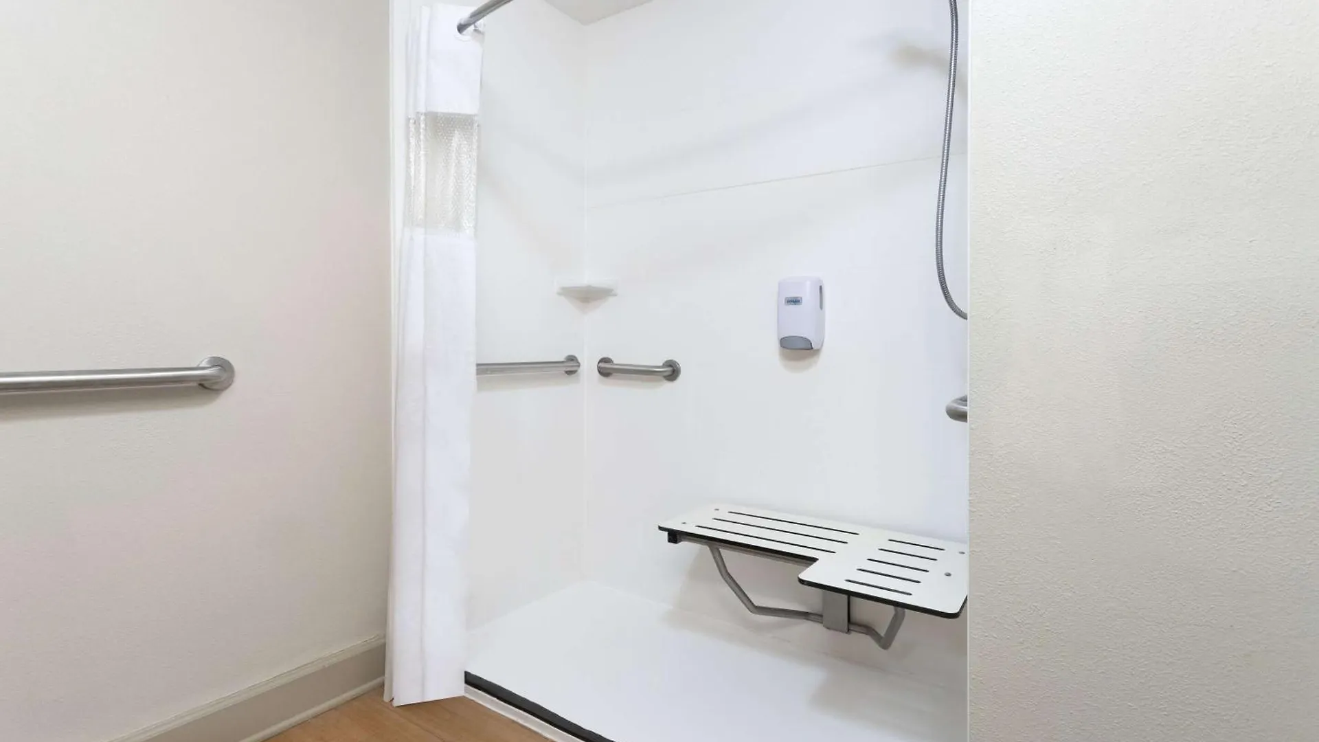 La Quinta By Wyndham Ocean Отель Ошен Сити