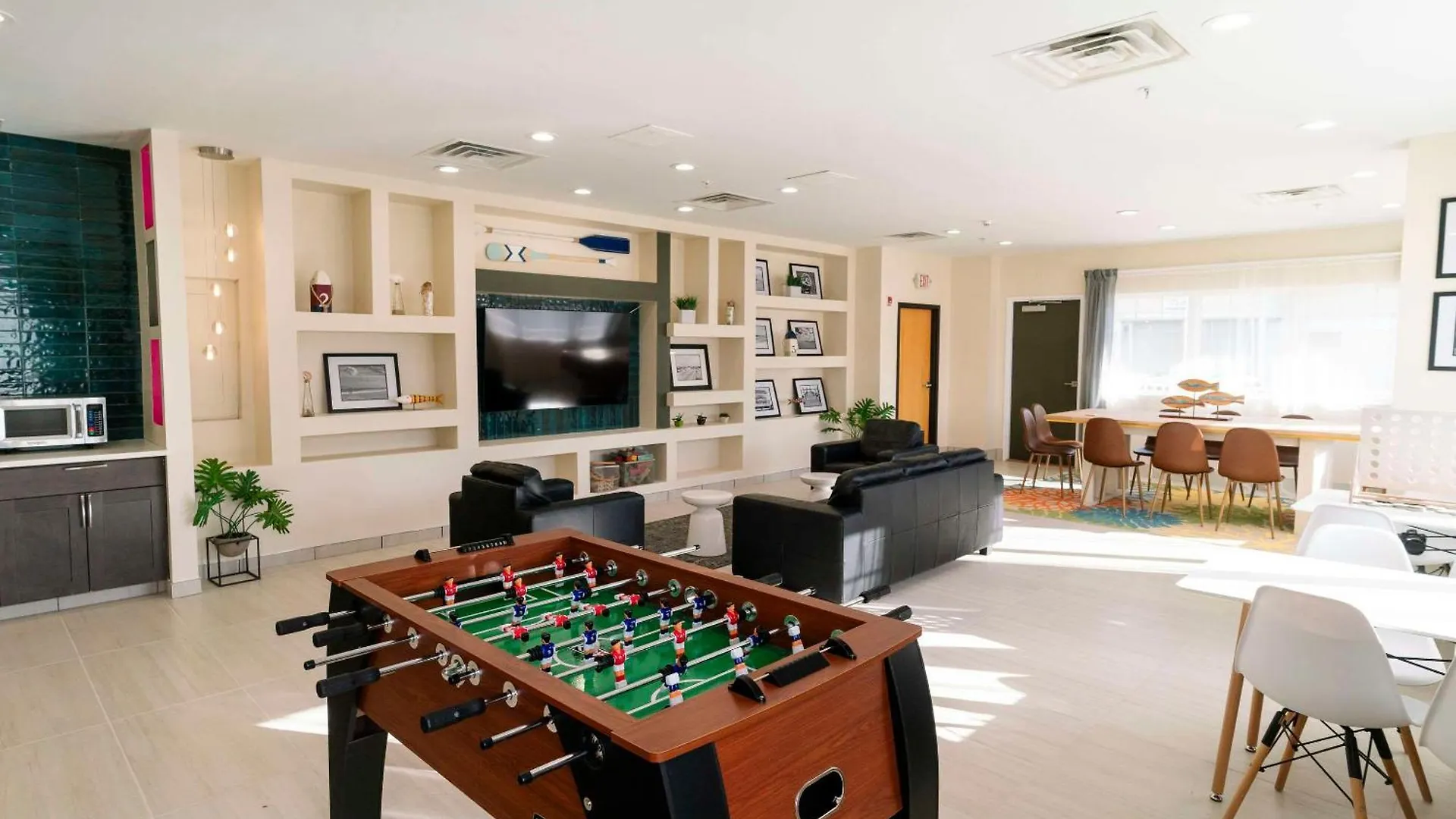 Gateway & Suites, Ascend Collection