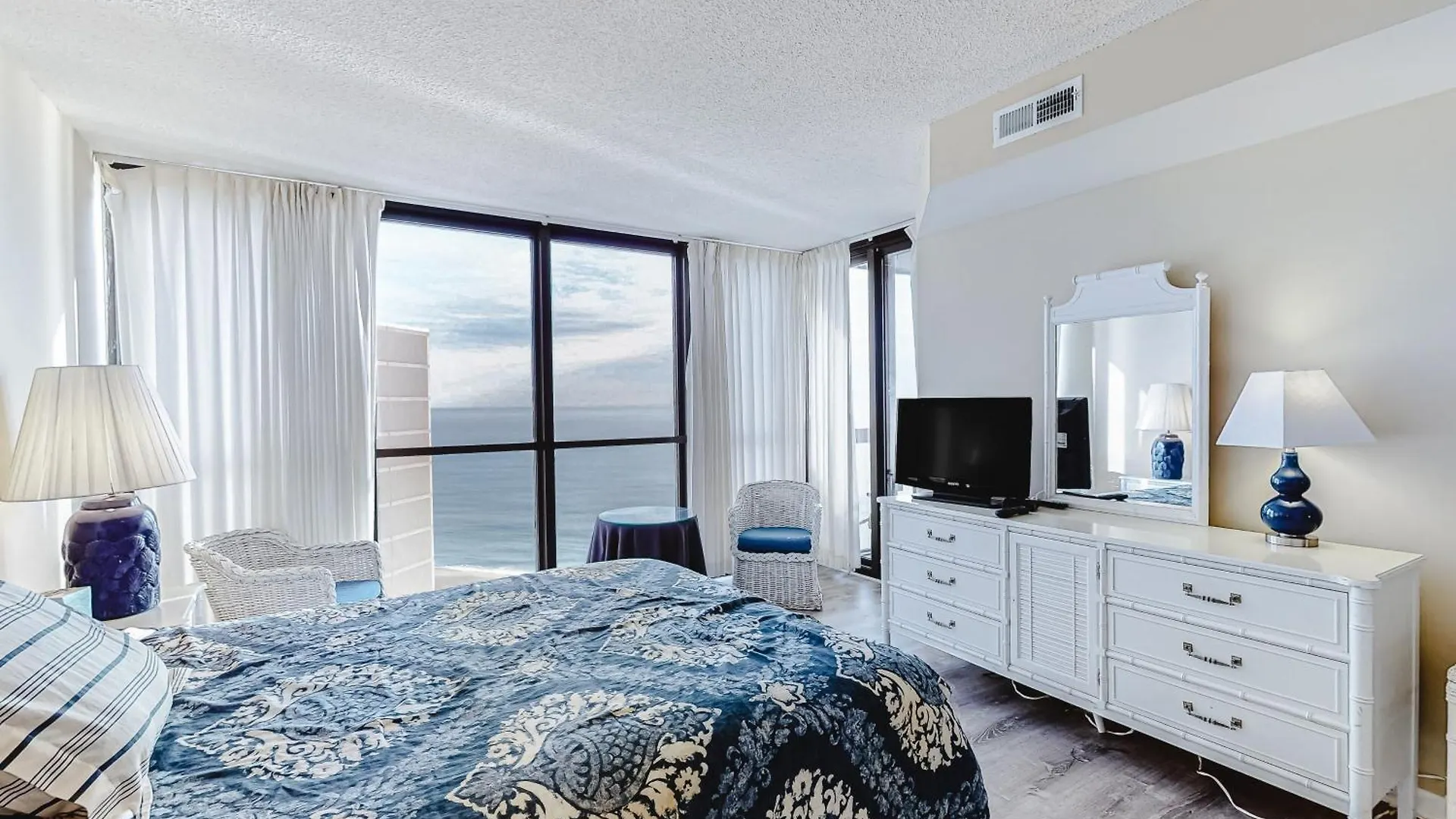 Holiday home Golden Sands