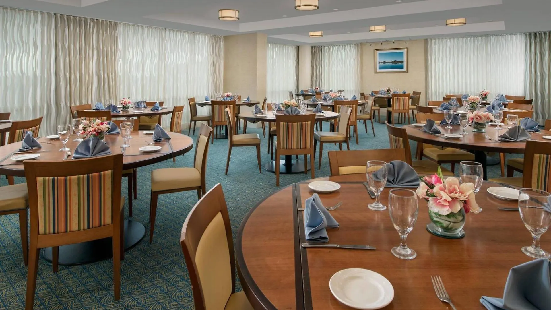 Courtyard By Marriott Ocean Oceanfront Hotel