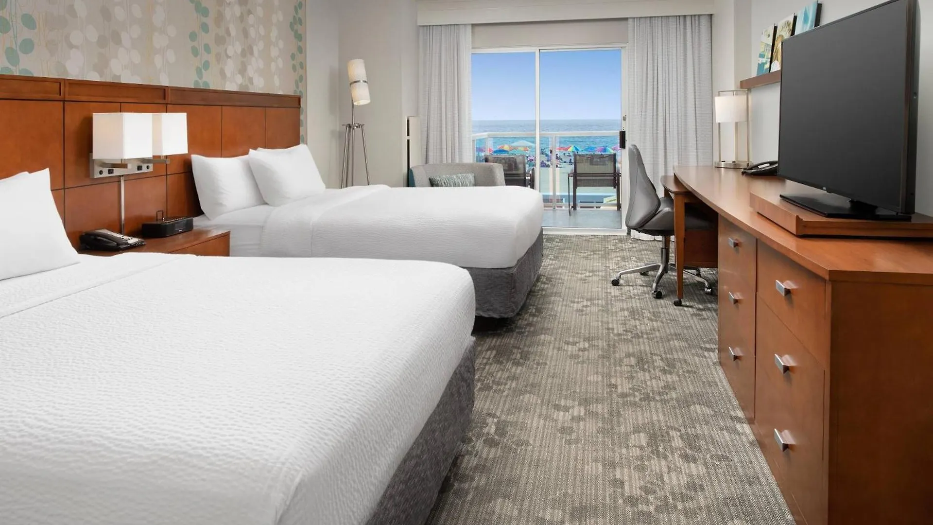Courtyard By Marriott Ocean Oceanfront
