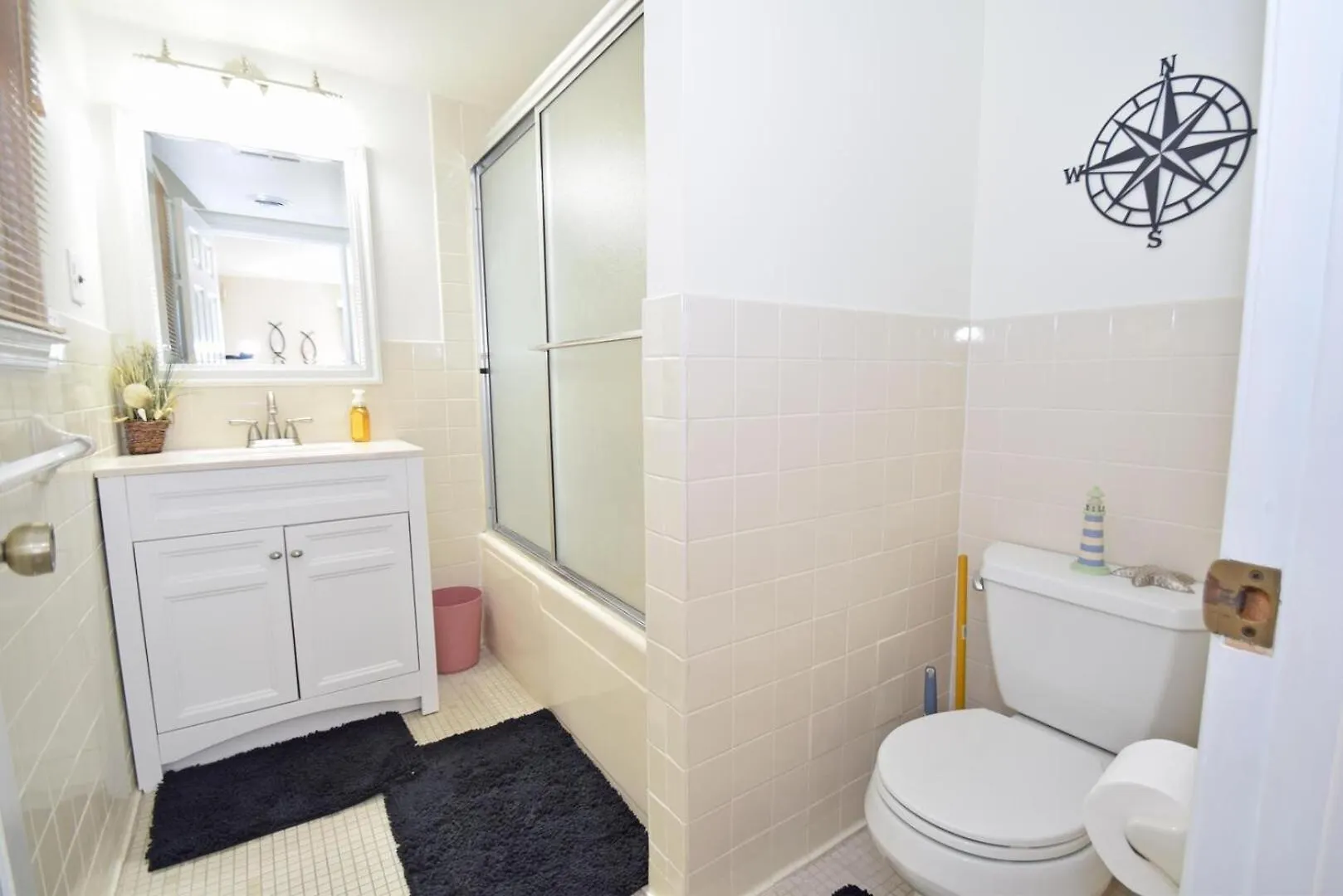 Coral Ridge 1 Apartment