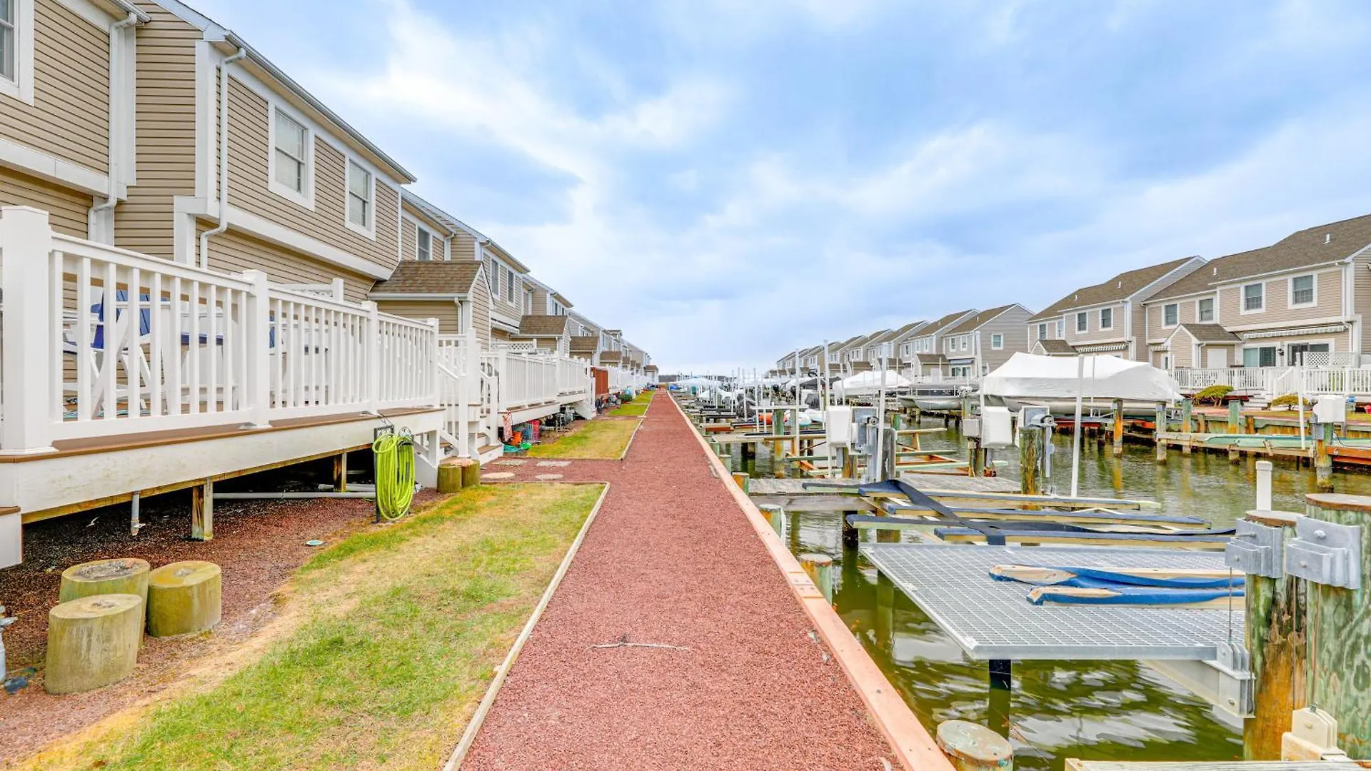 1 Mi To Maryland Ocean Retreat With Deck Сasa de vacaciones