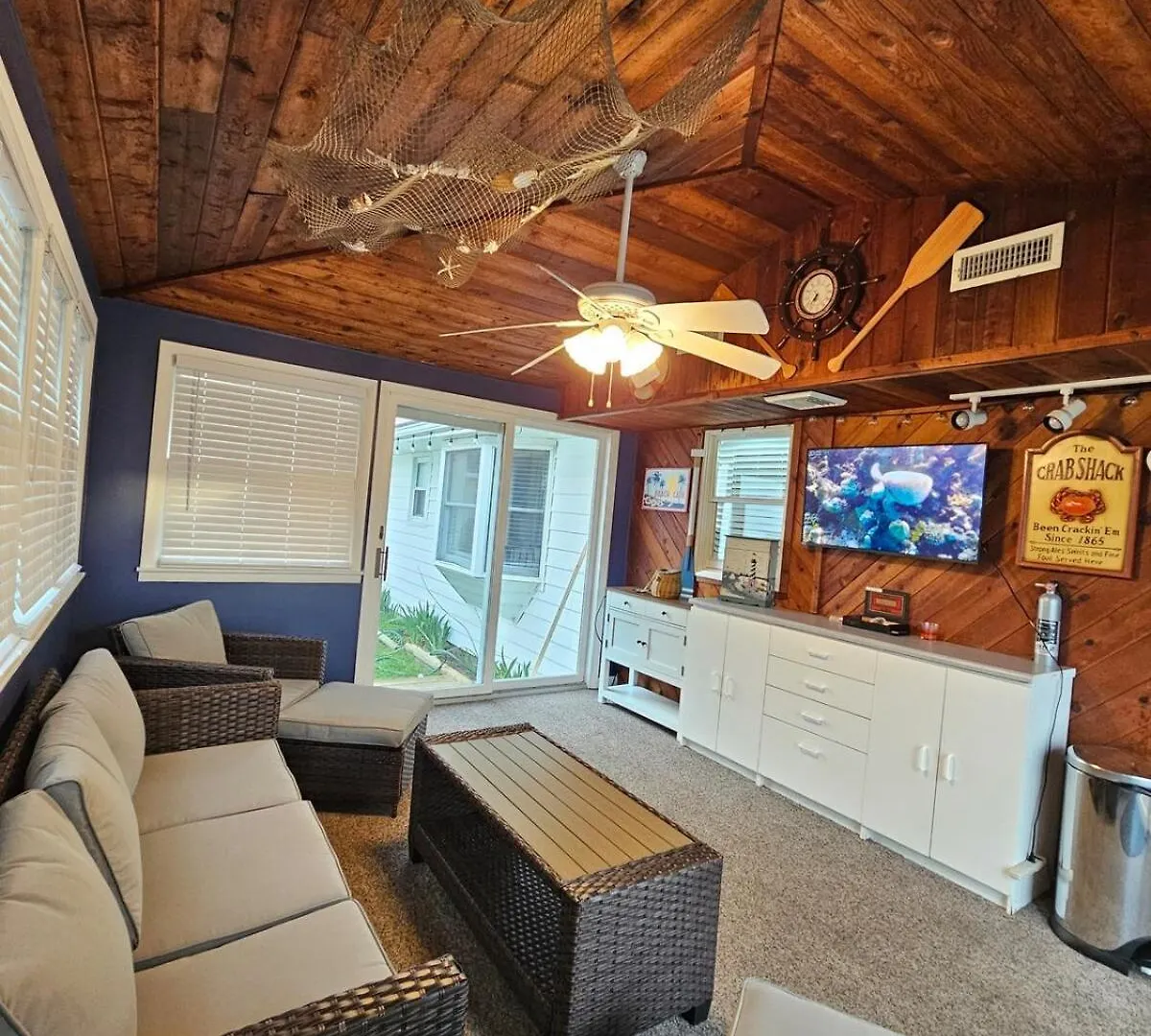 Cozy Bayside Beachhouse