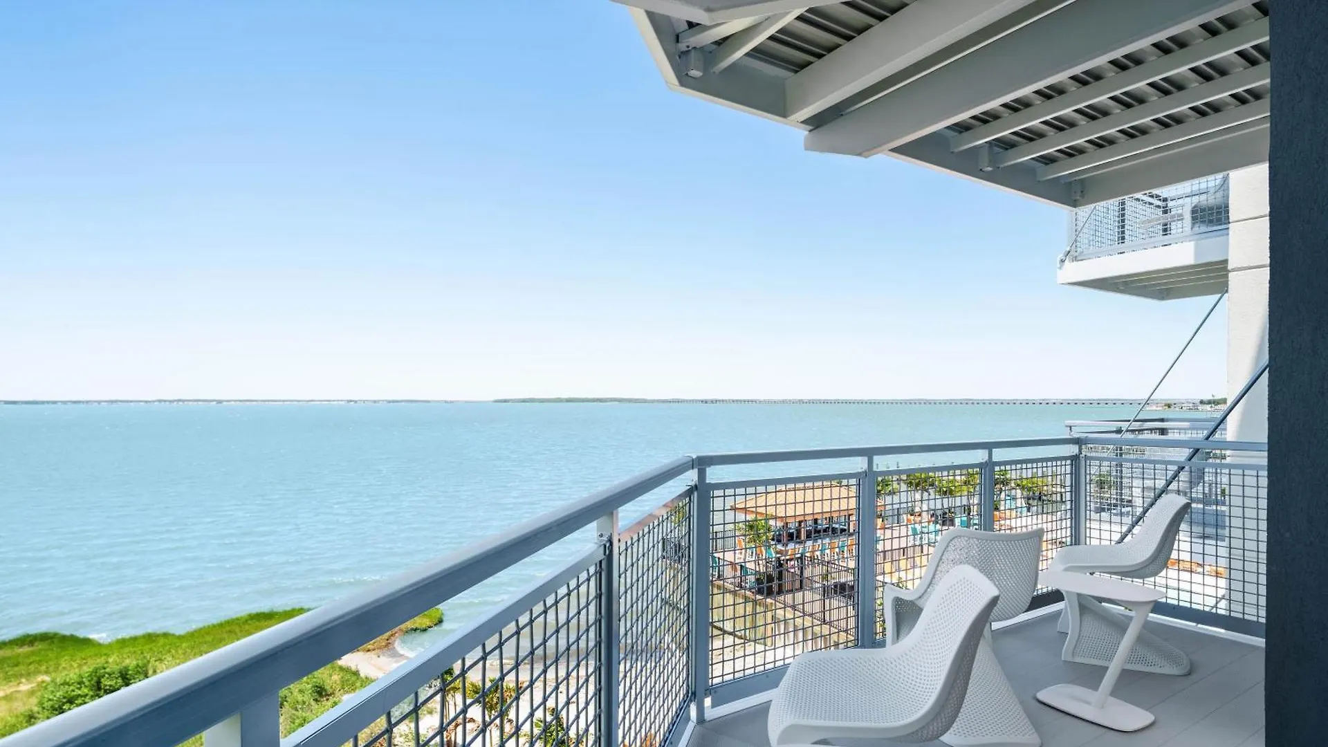 Aloft Ocean 3*