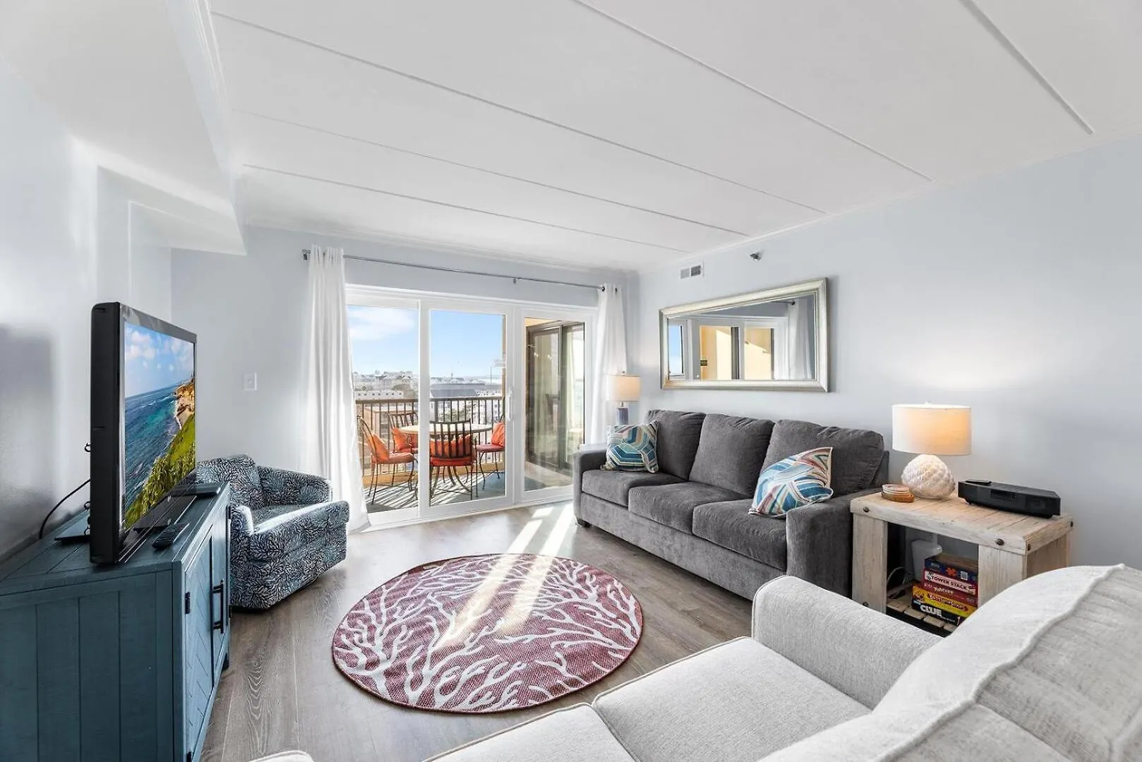 Sandpiper Dunes 702 Direct Oceanfront Apartment