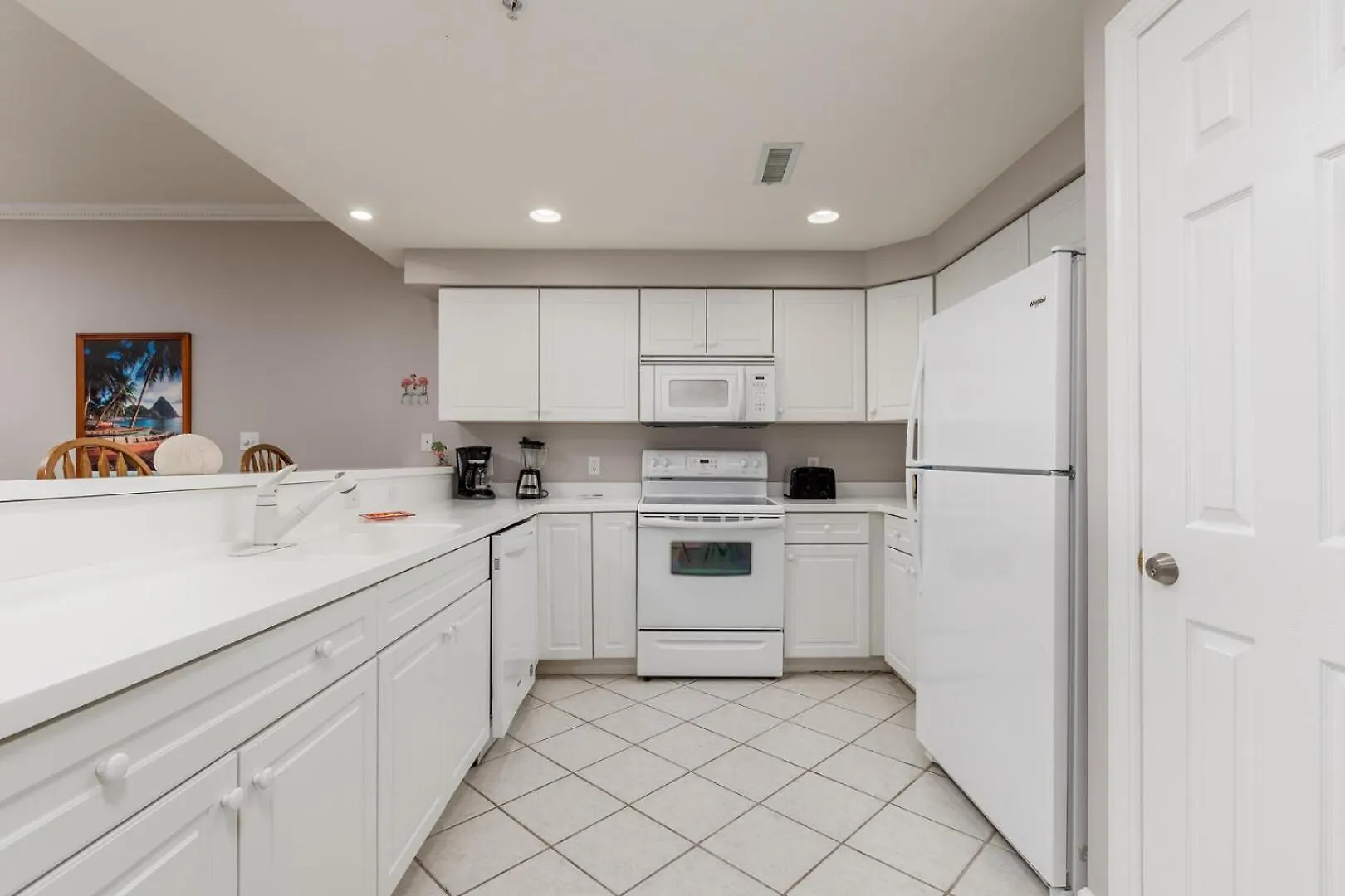 Sunset Pointe 203 Apartment *
