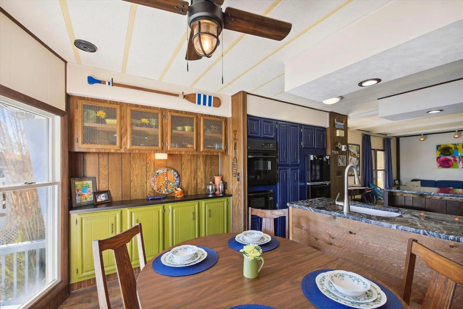 Lola Bs Bayside Ocean City