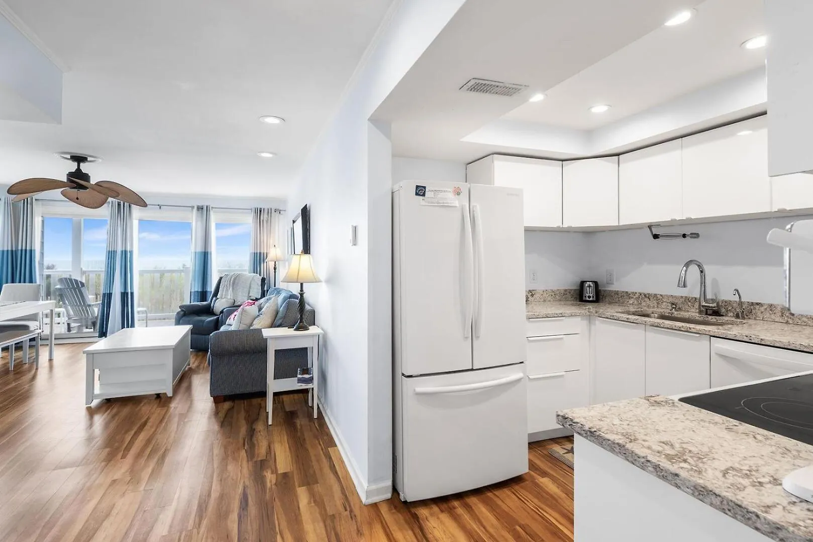 Silver Sands 102s Apartment
