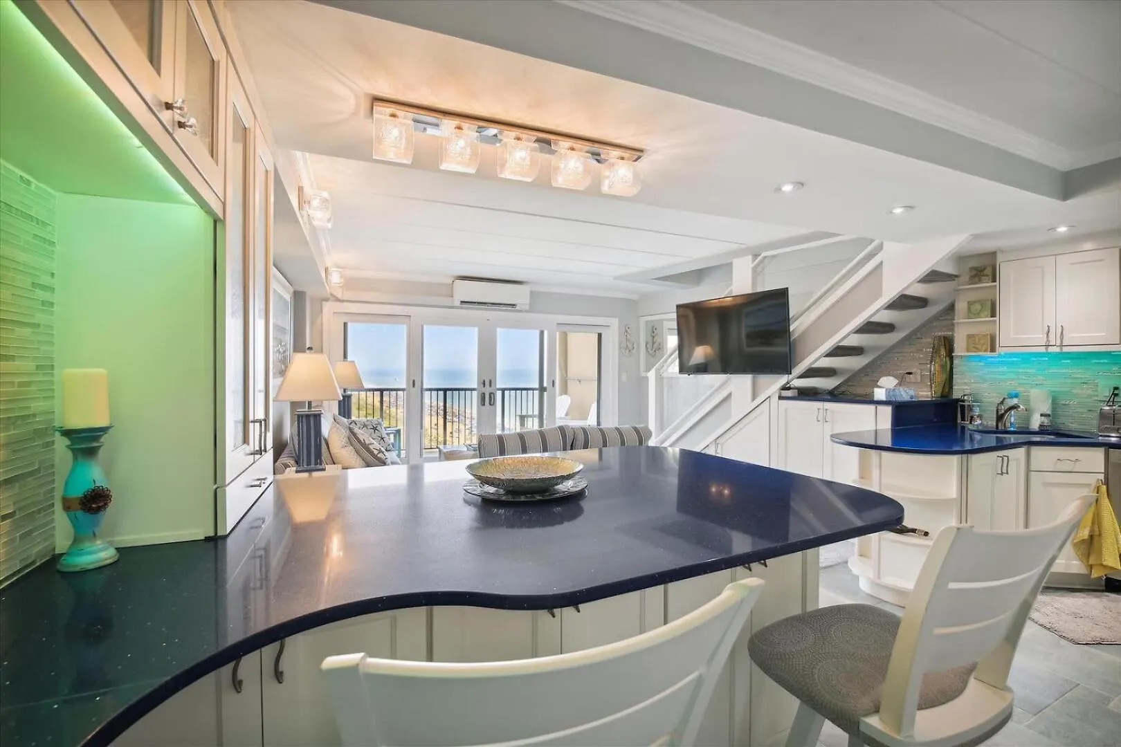 High Point South Floor Penthouse