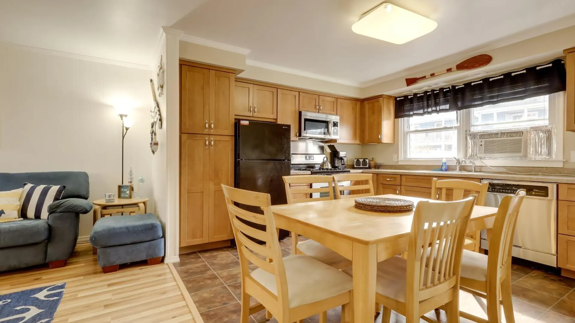 The W And And Bay Access! Apartment Ocean City