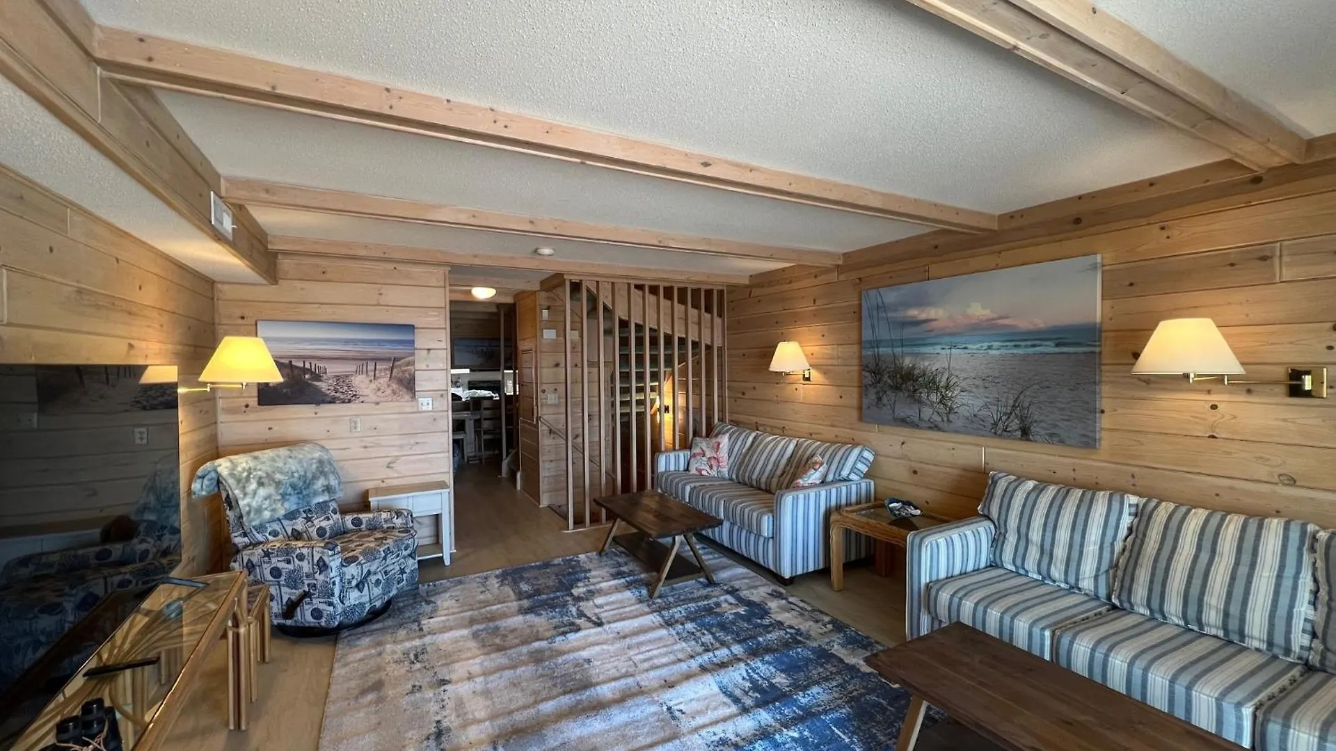 Pilot House 3 *