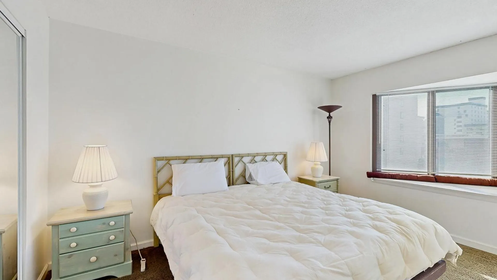 Apartment 9400 Building #307