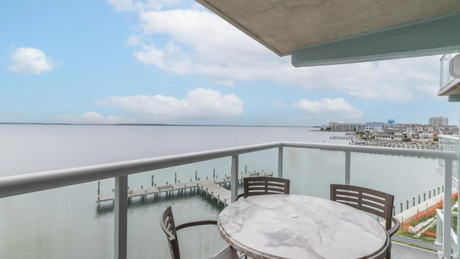 Aparthotel Bay Club