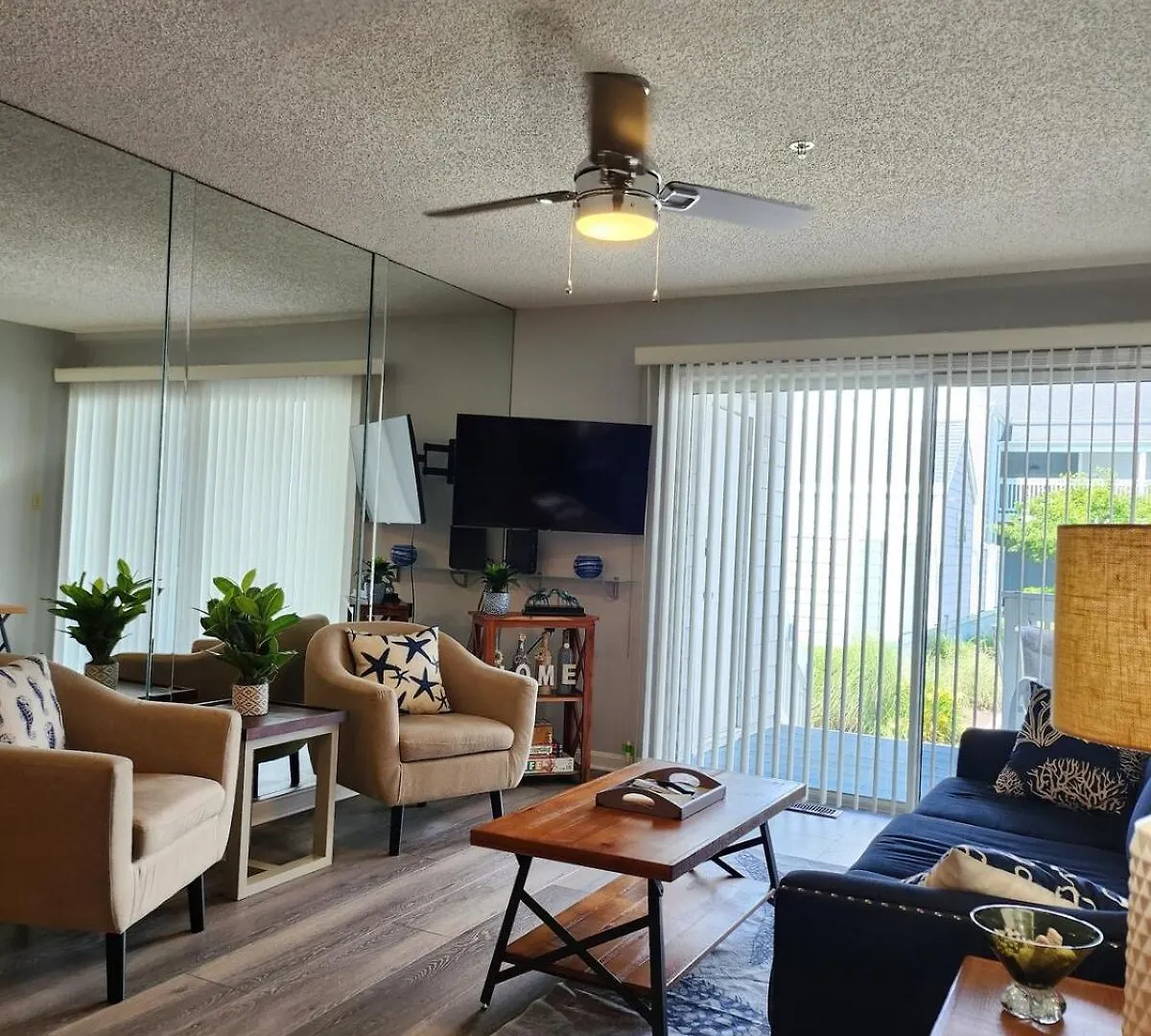 Hidden Harbour 2br 2ba - Bayside With Pool, Steps To And Northside Park! *