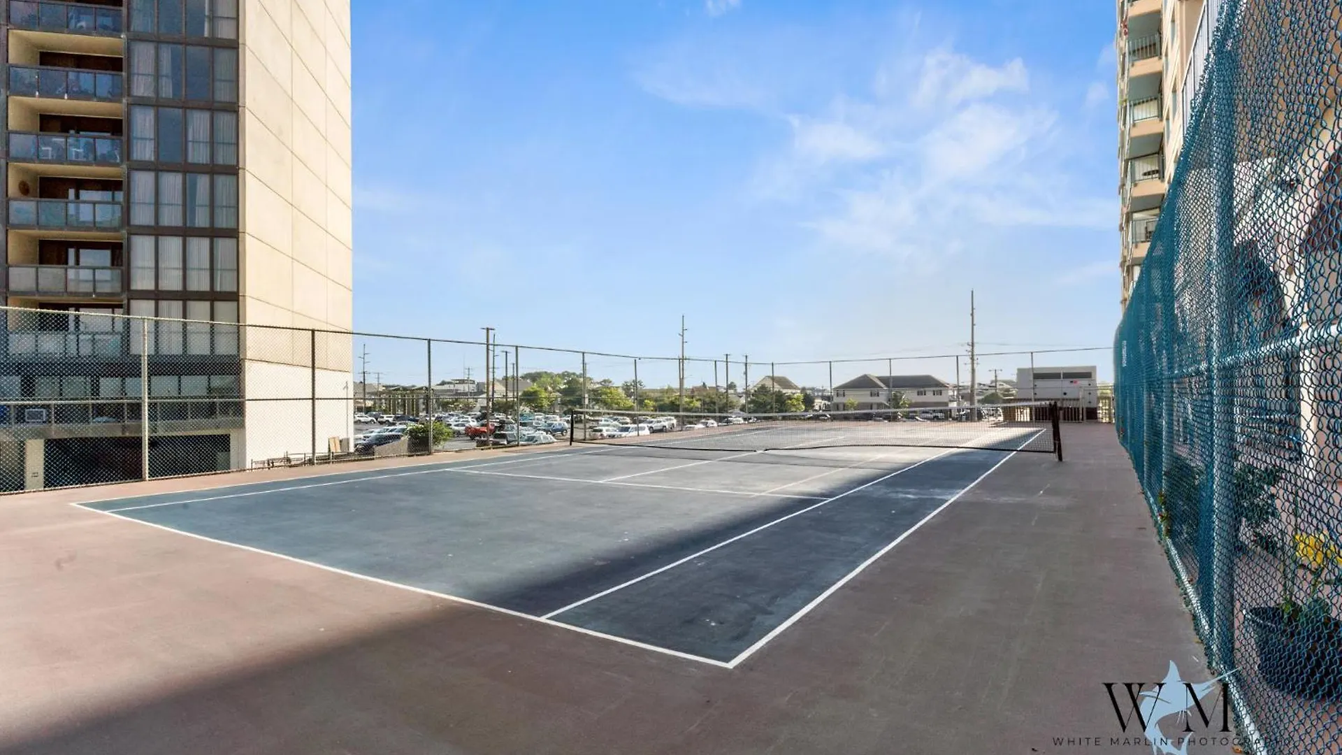 Ocean Front 2 Bedroom At The Capri W Indoor And Outdoor Pool, Tennis Courts, Gym And More! Ocean City