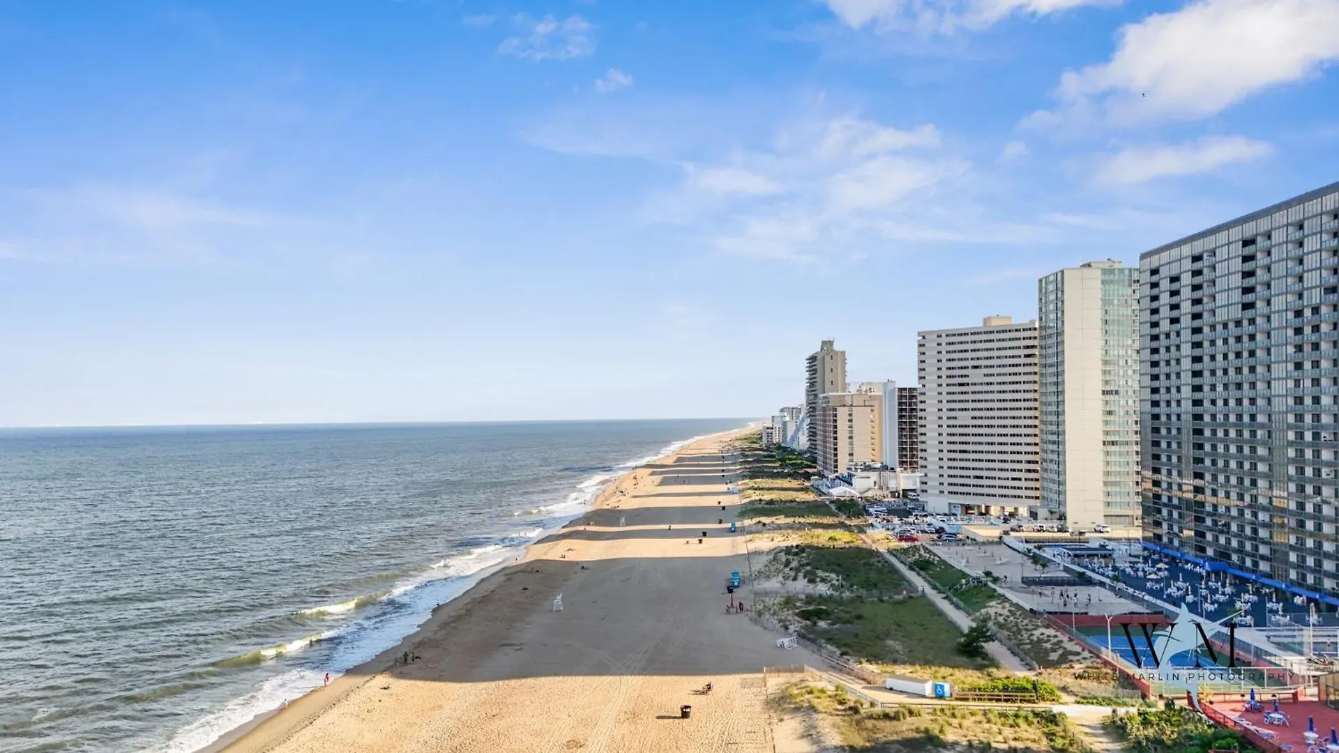 Ocean Front 2 Bedroom At The Capri W Indoor And Outdoor Pool, Tennis Courts, Gym And More! Apartment