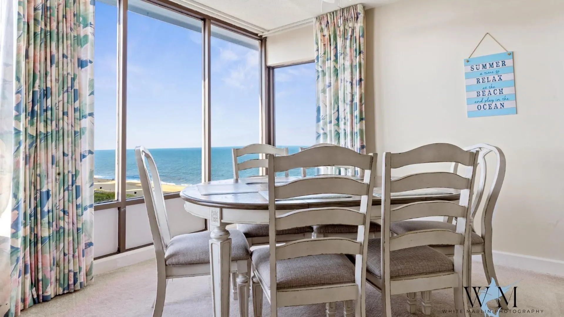 Ocean Front 2 Bedroom At The Capri W Indoor And Outdoor Pool, Tennis Courts, Gym And More! Apartment *