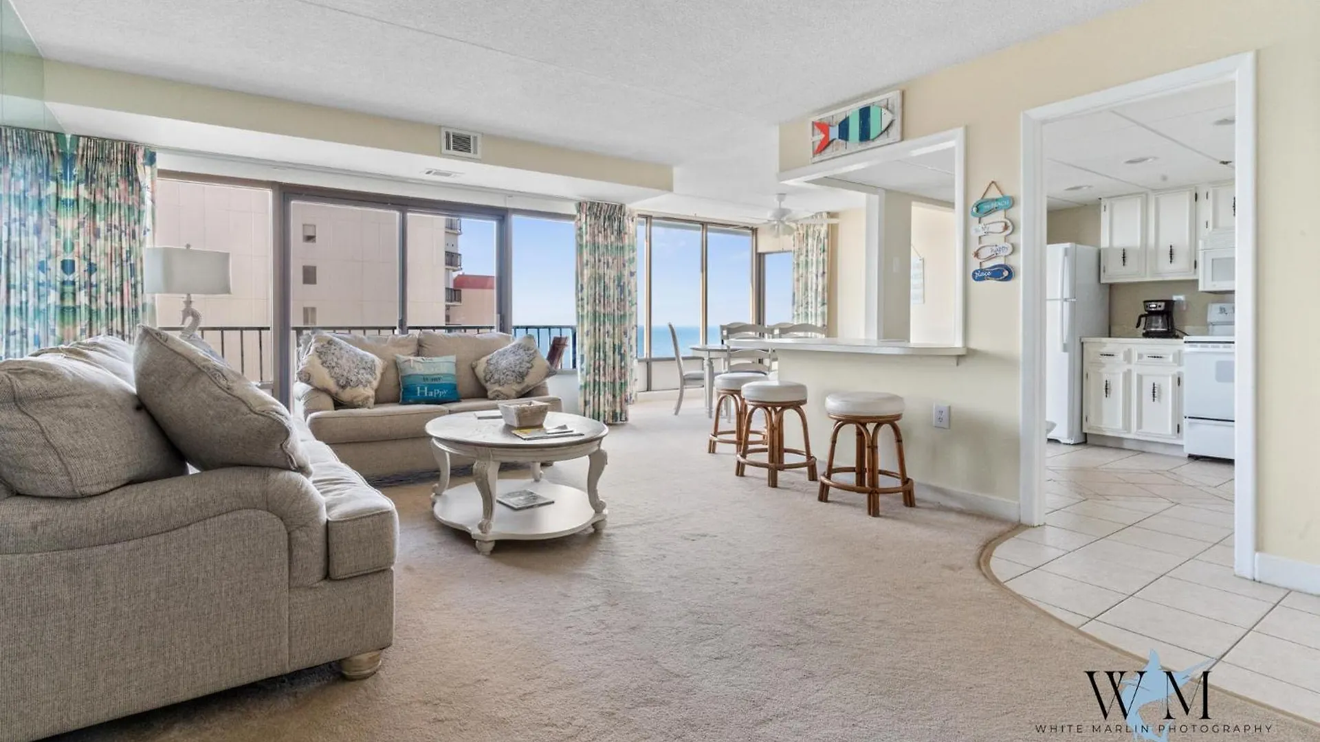 Ocean Front 2 Bedroom At The Capri W Indoor And Outdoor Pool, Tennis Courts, Gym And More!