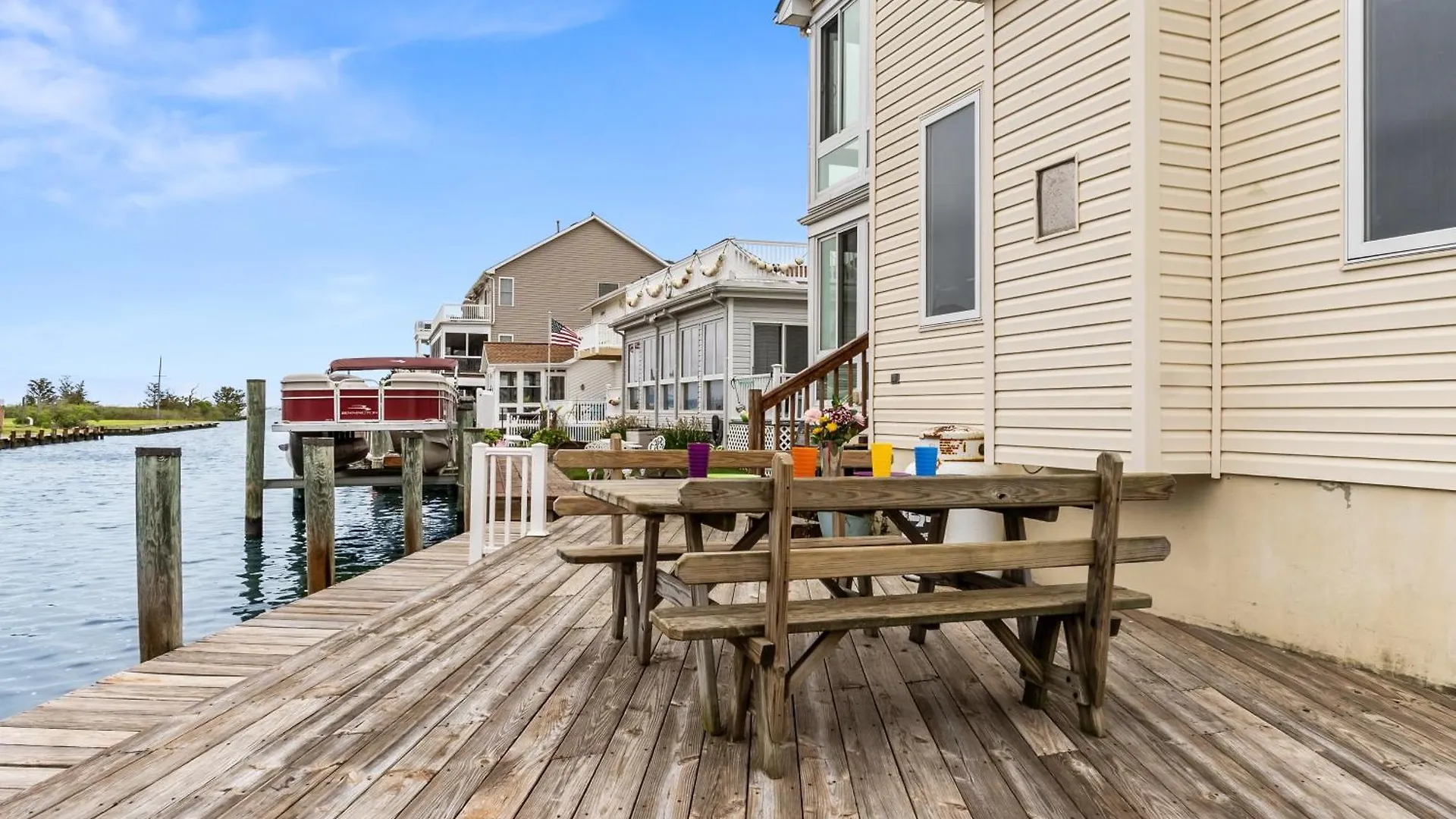 Waterfront With Oc Skyline Views Holiday home