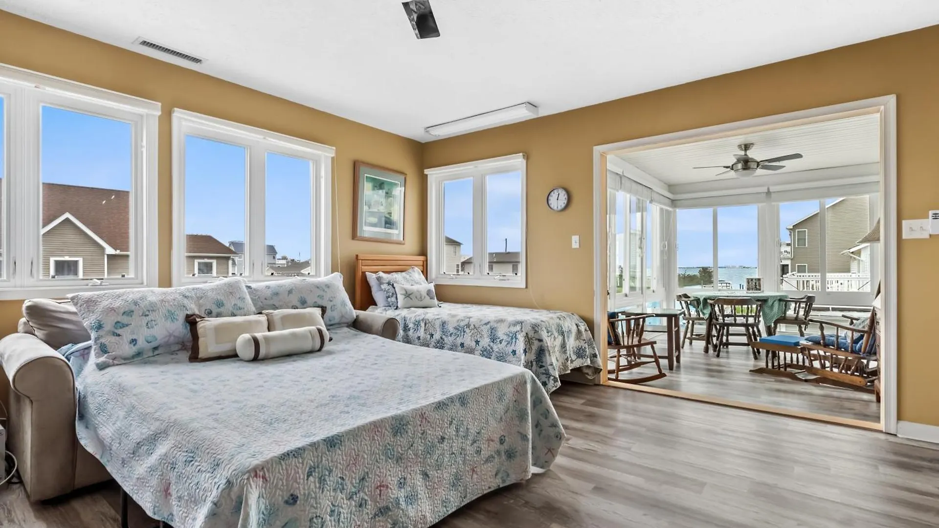Waterfront With Oc Skyline Views Holiday home Ocean City