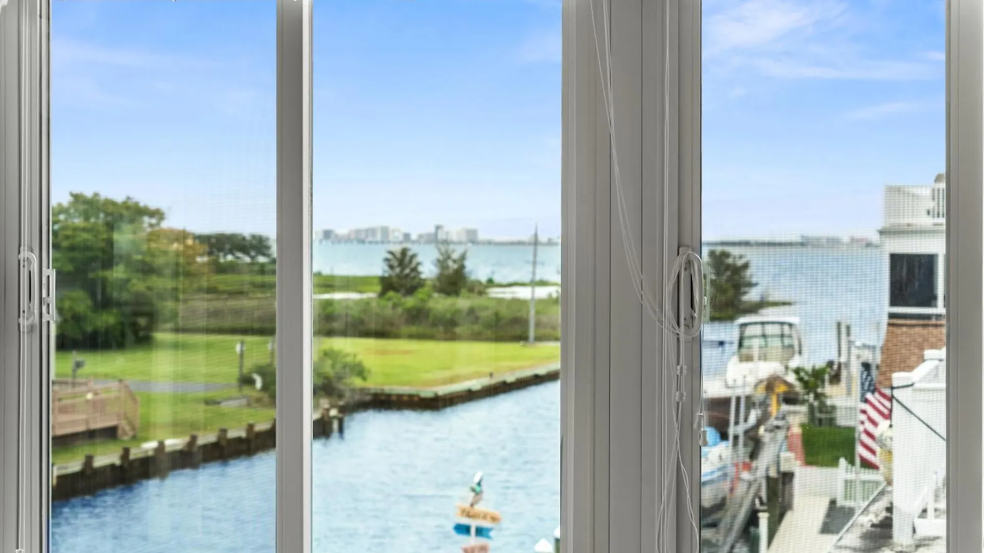 Waterfront With Oc Skyline Views *